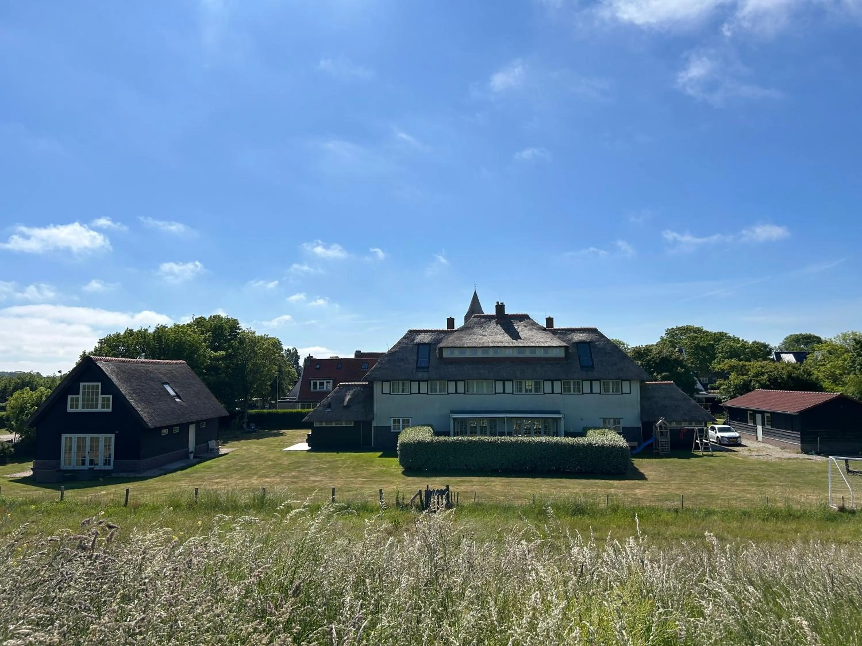 Property building in Villa Nieuwland B&B