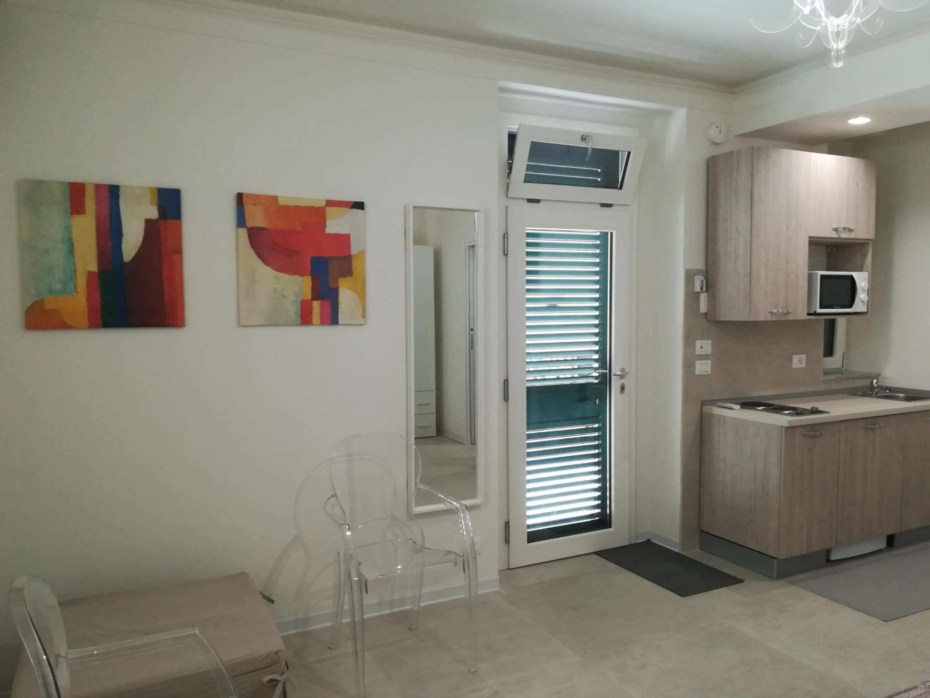 Kitchen or kitchenette in Guest House B&B Via Marina