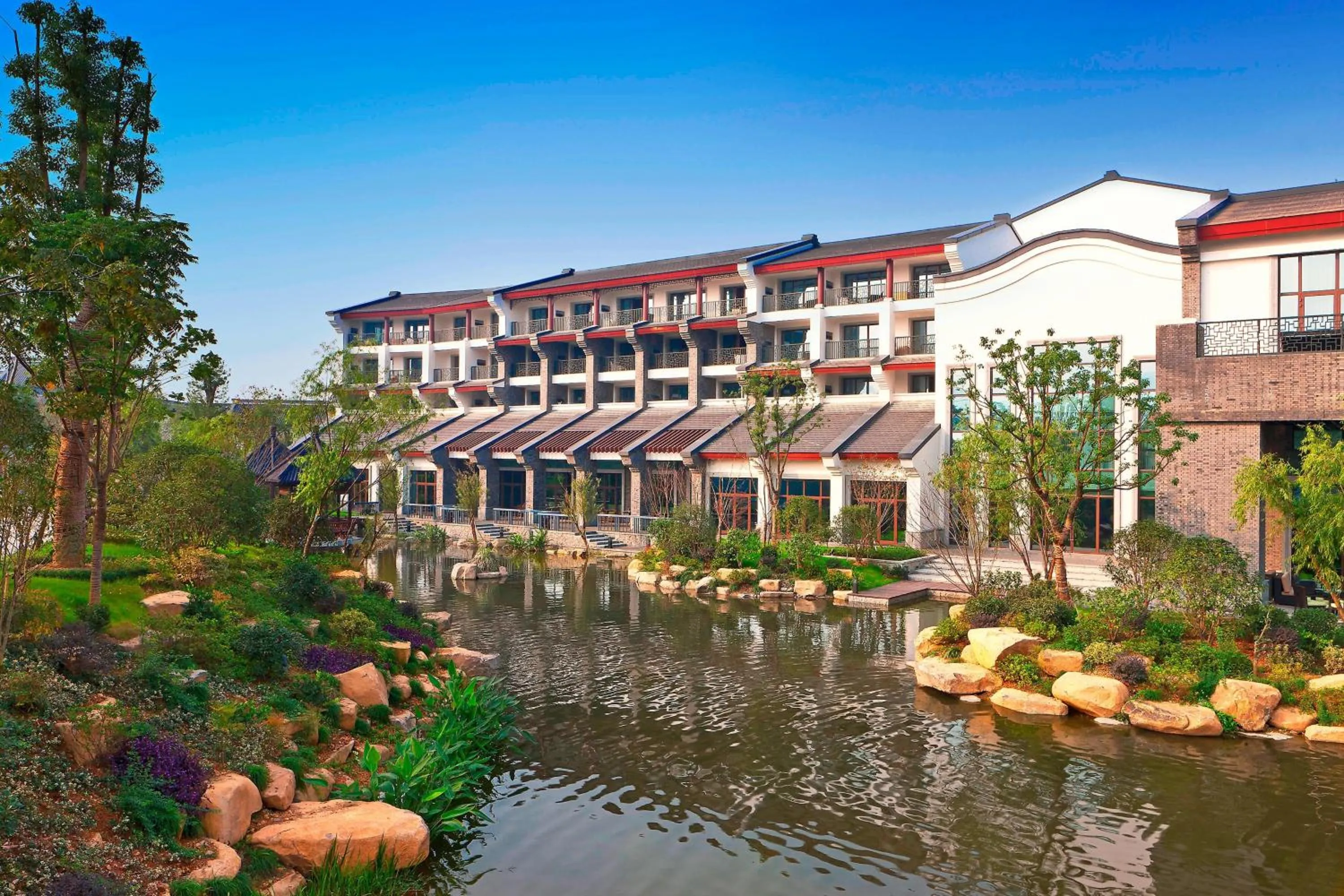 Property building in Sheraton Grand Hangzhou Wetland Park Resort