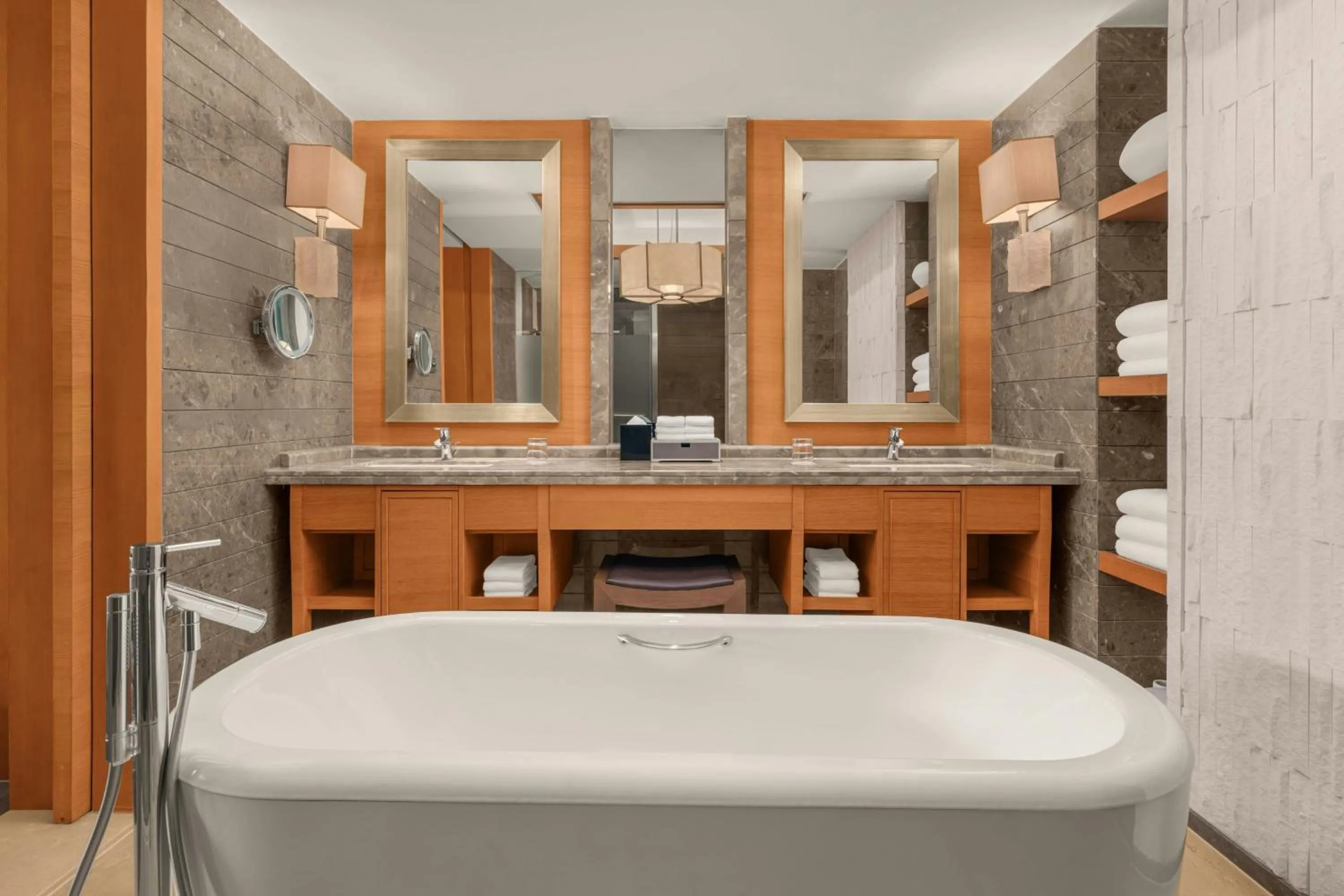 Bathroom in Sheraton Grand Hangzhou Wetland Park Resort