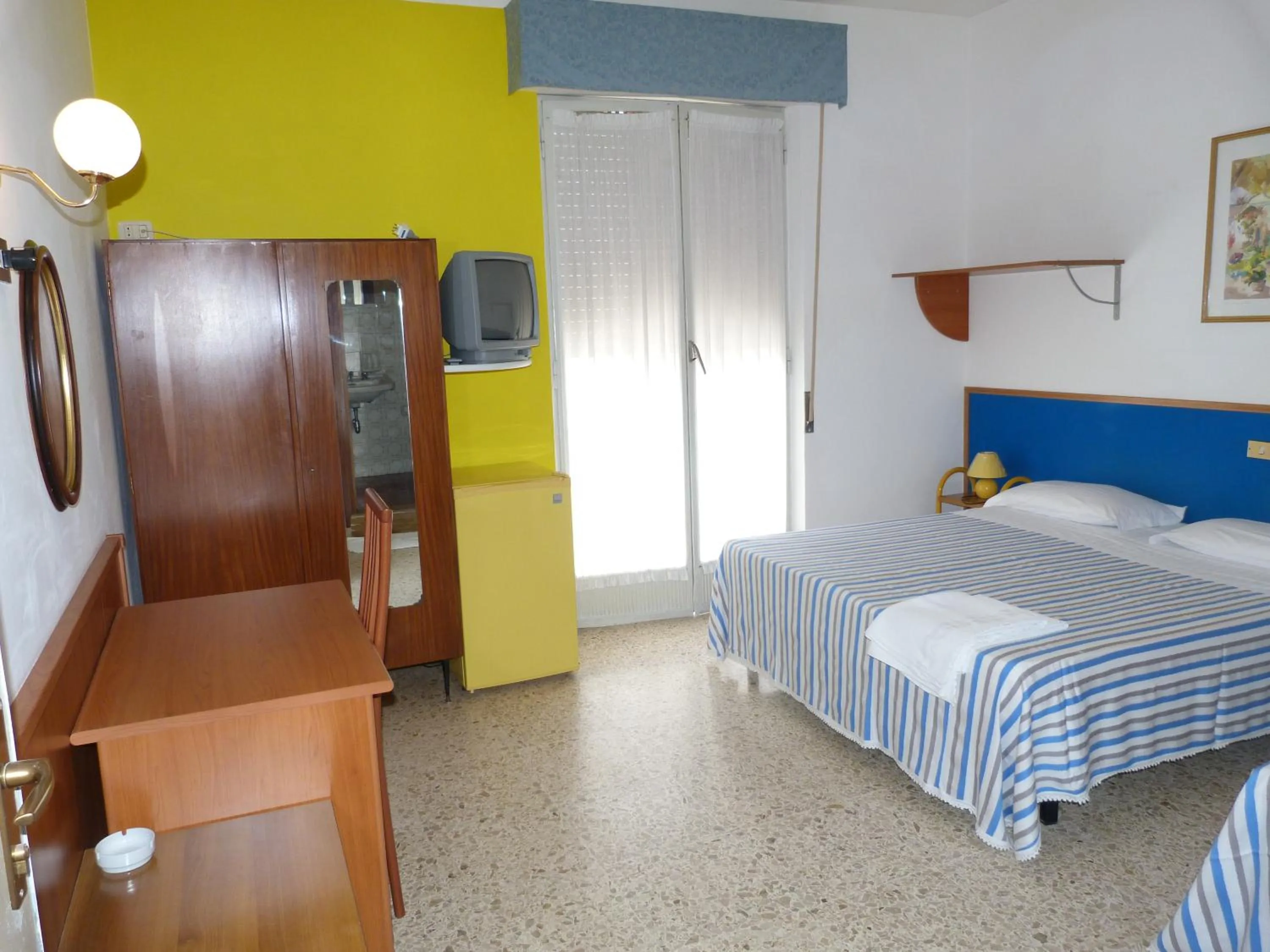 Day, Bed in Hotel Bologna