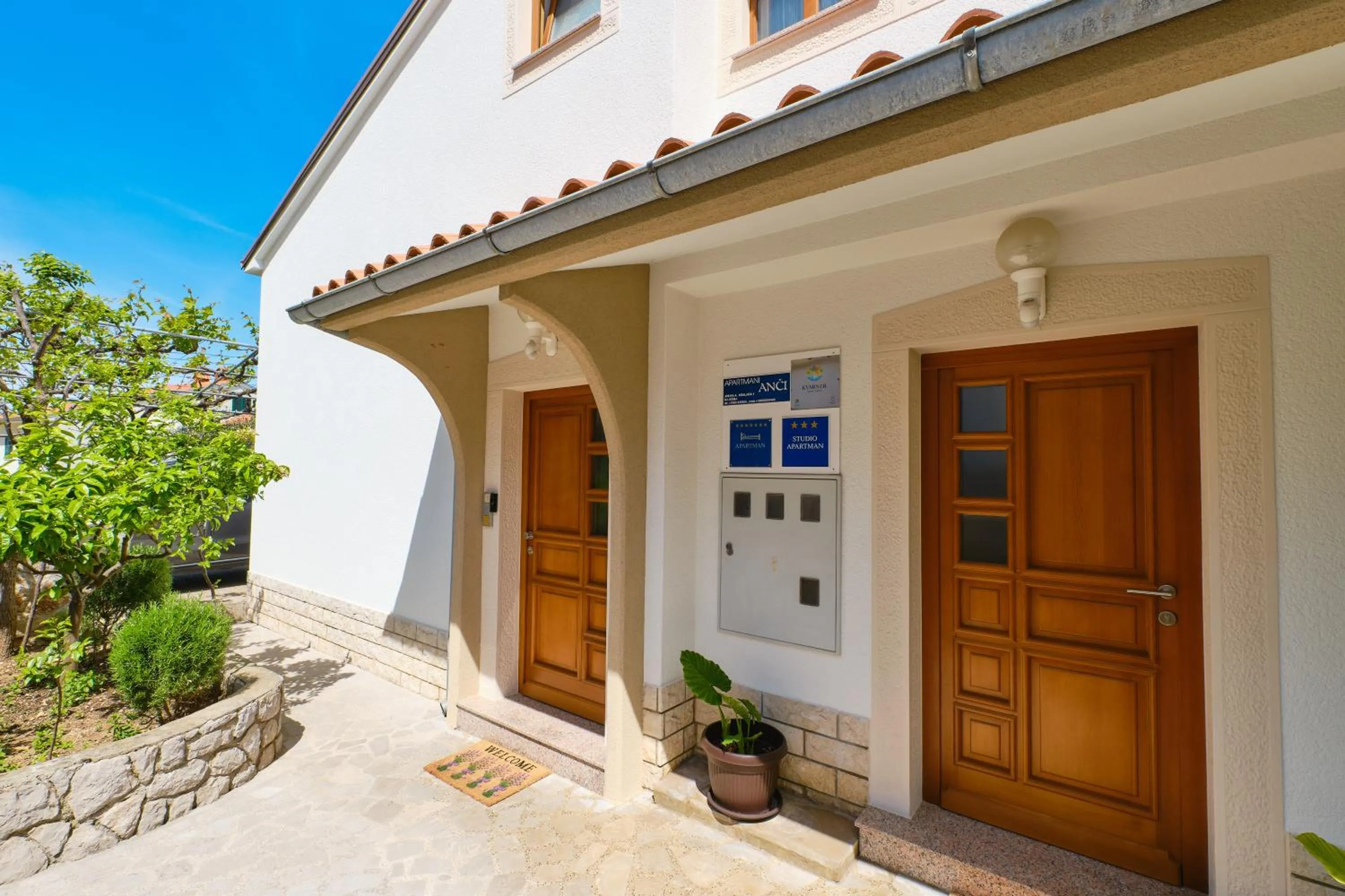 Apartments Anci