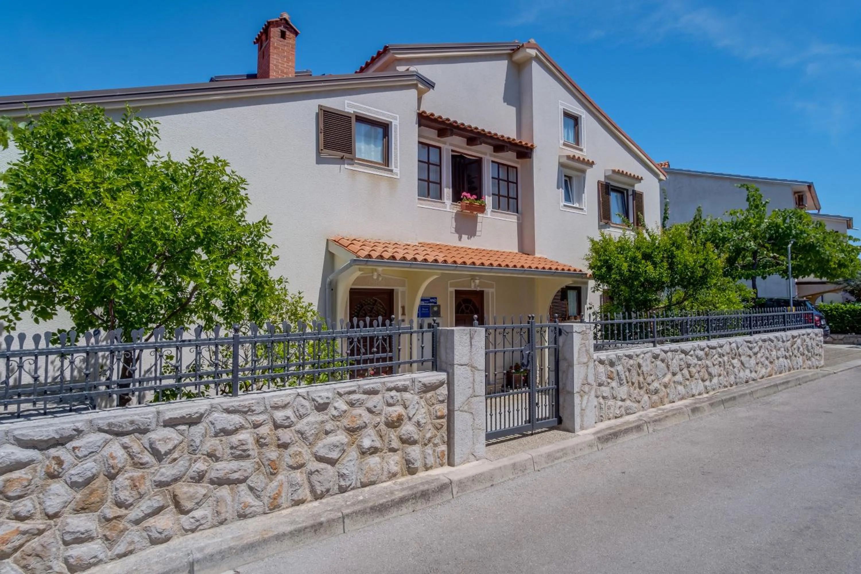 Apartments Anci