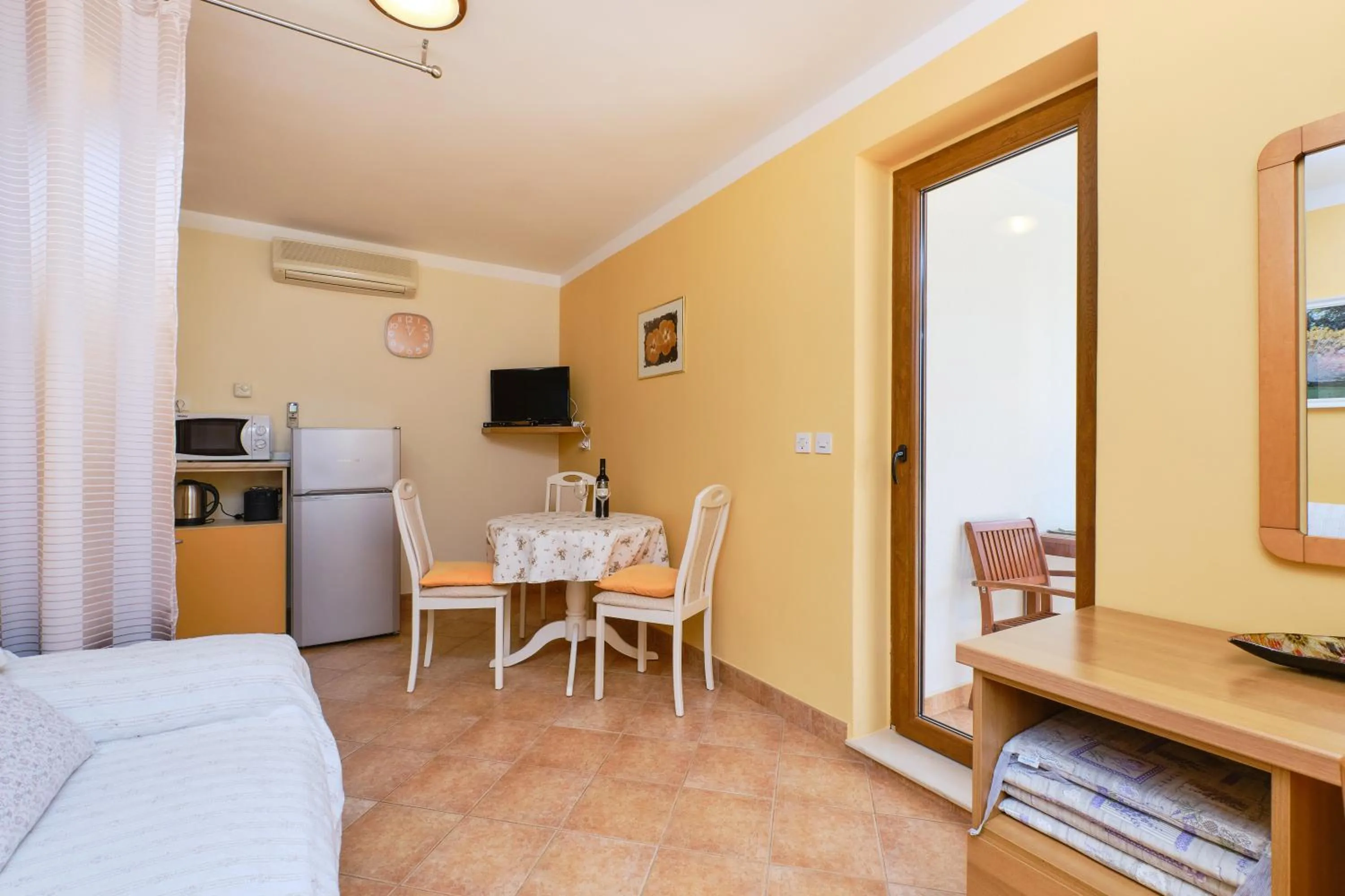 Apartments Anci