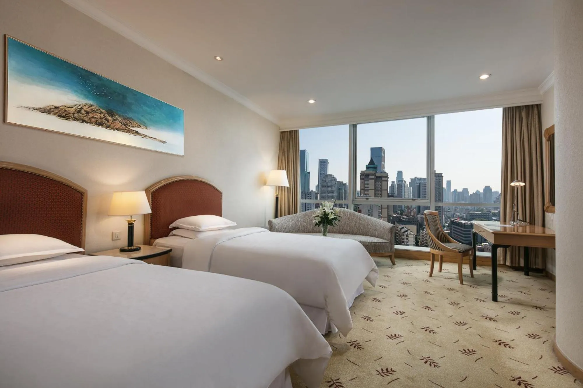 Property building, Bed in Sheraton Nanjing Kingsley Hotel & Towers