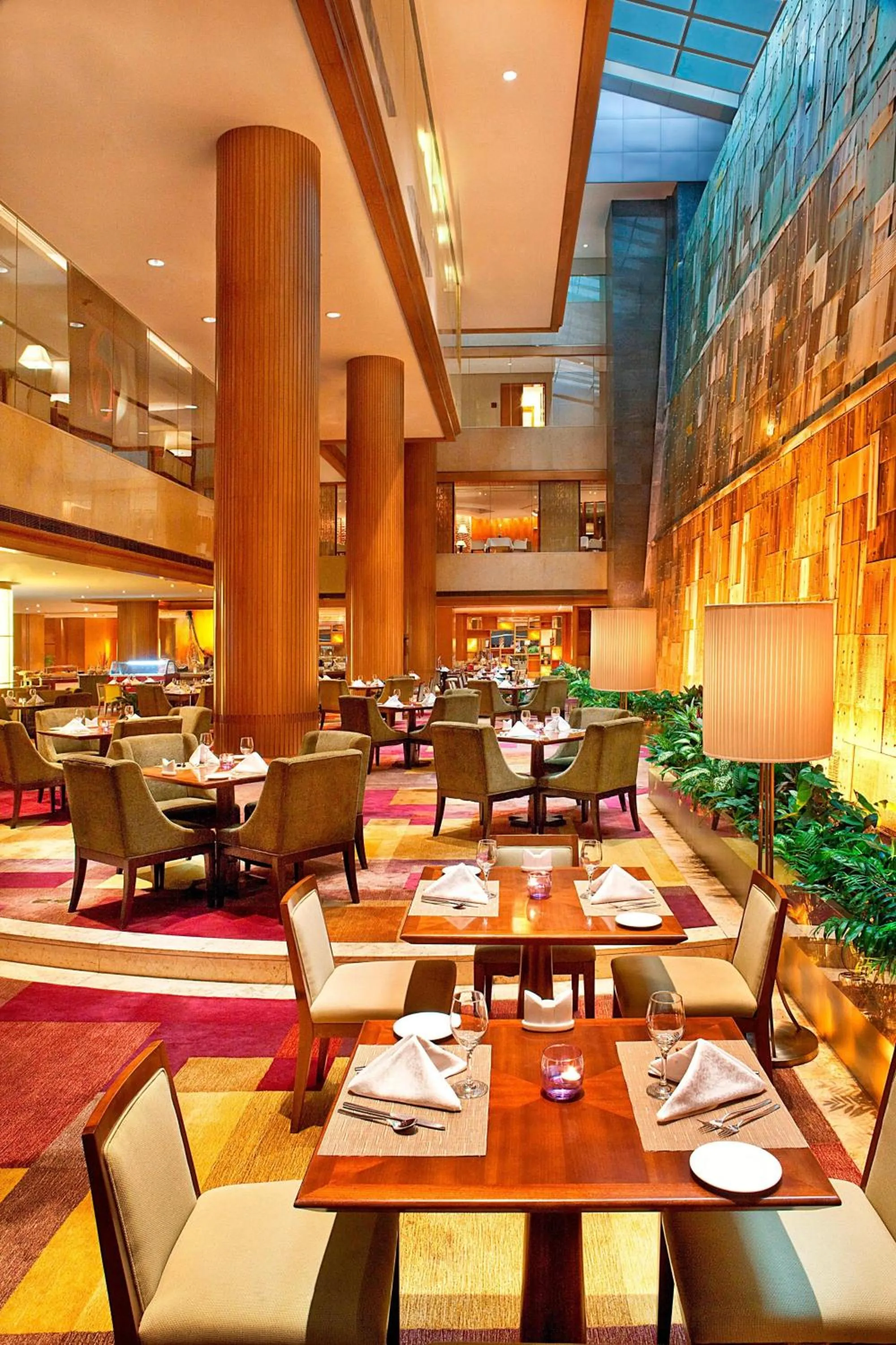 Restaurant/places to eat in Sheraton Ningbo Hotel - Tianyi Square