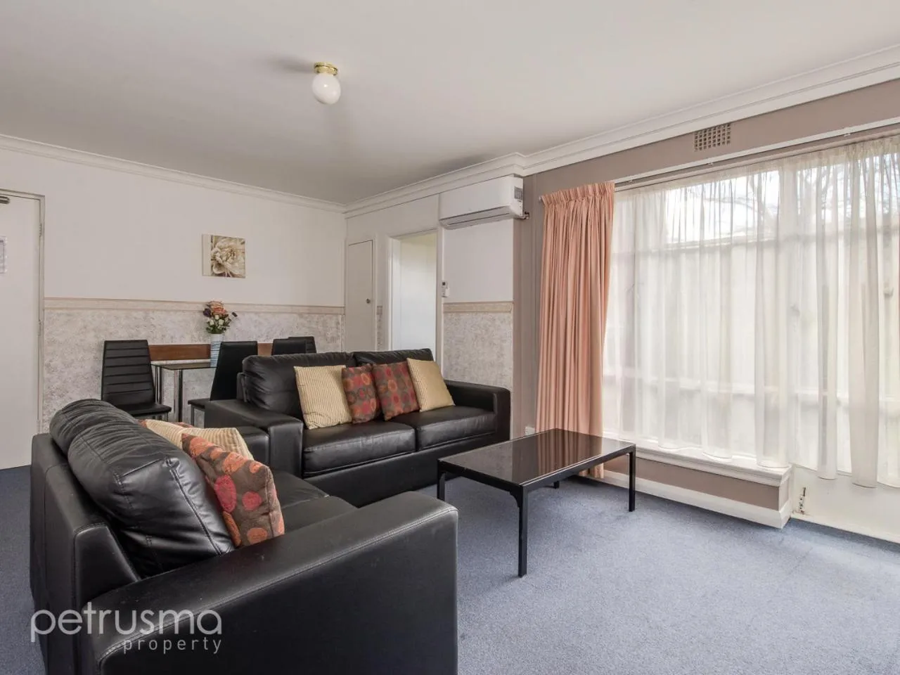 Living room, Seating Area in Hobart Apartments