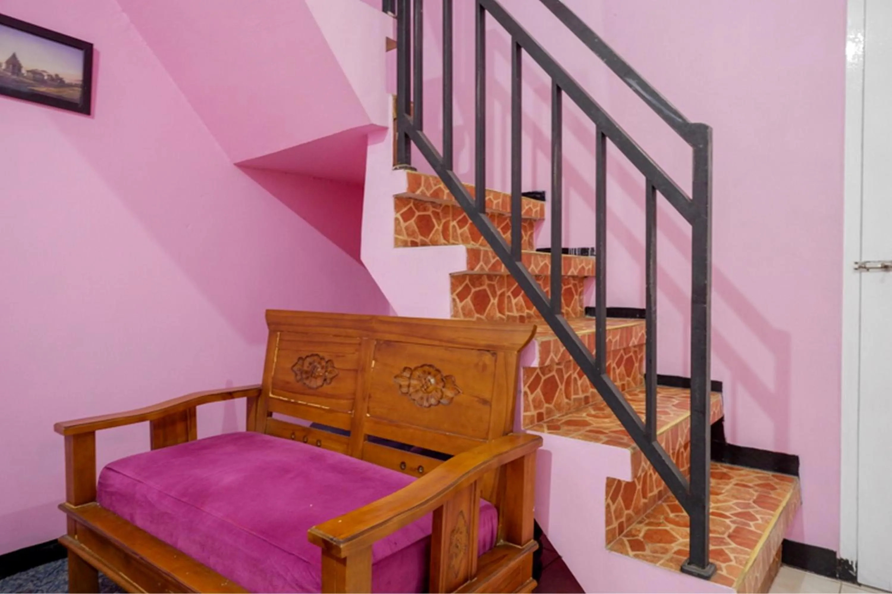 Bed in RedDoorz Syariah near Telaga Warna Dieng