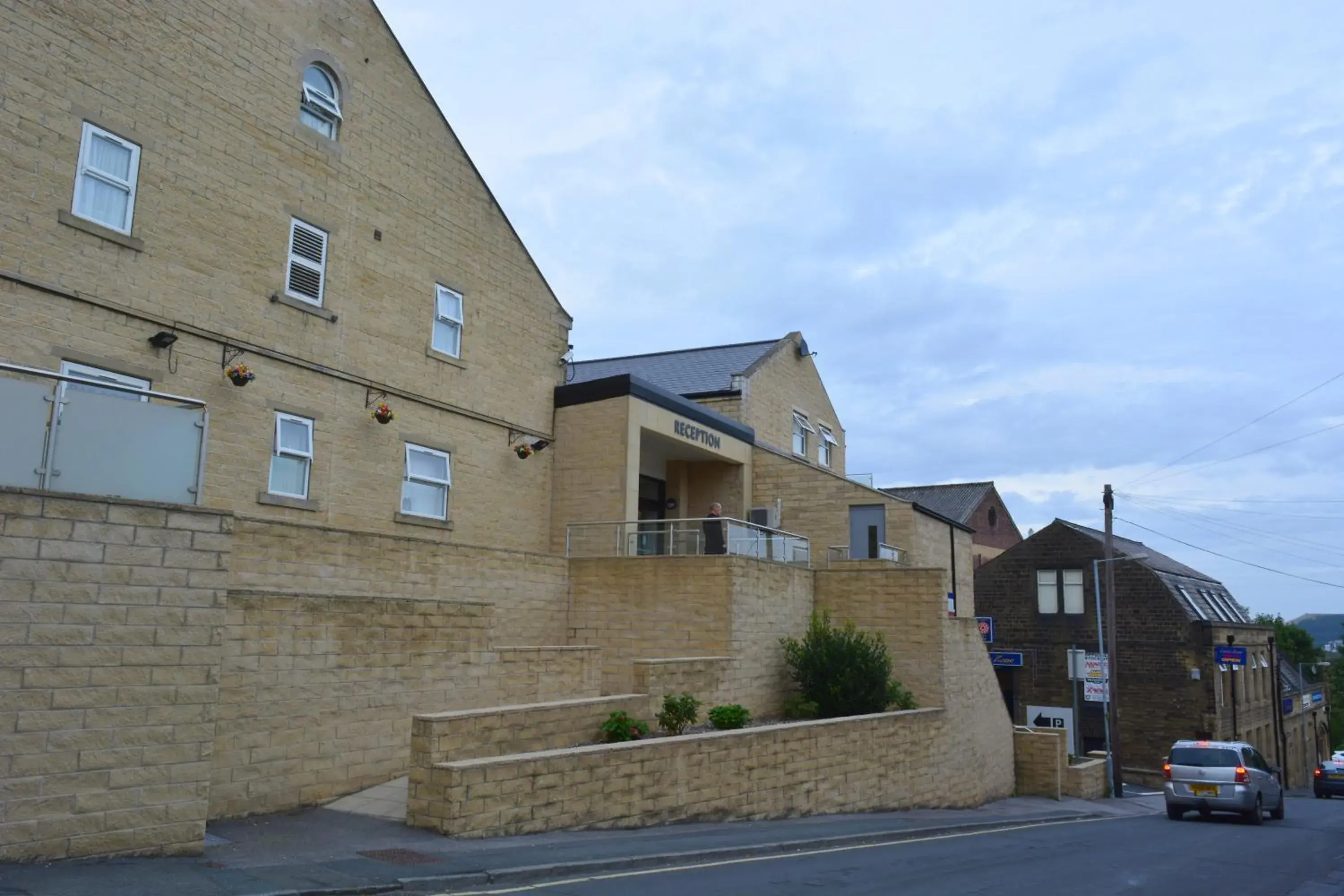 Property Building in Cambridge Hotel