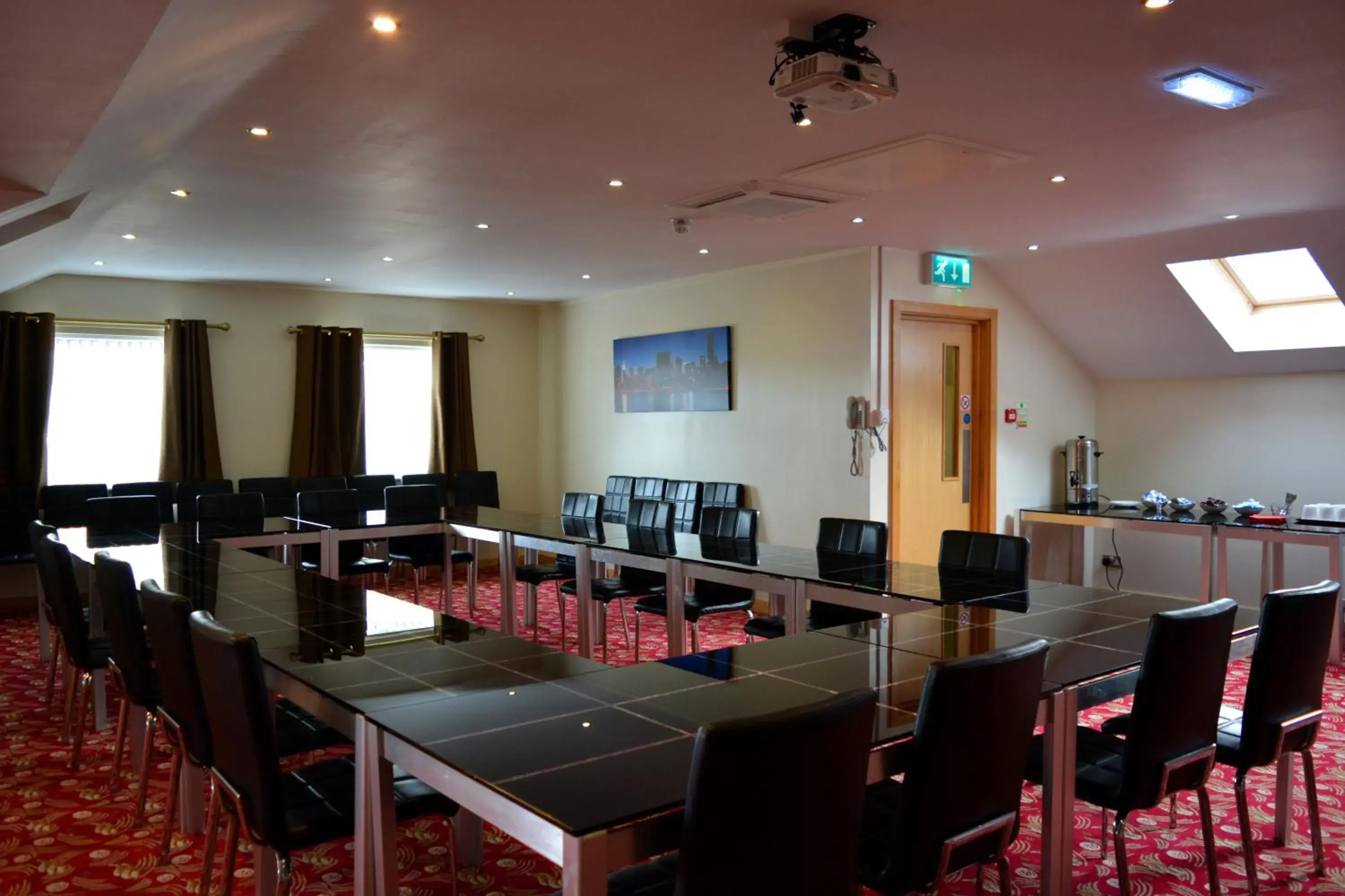 Meeting/conference room in Cambridge Hotel