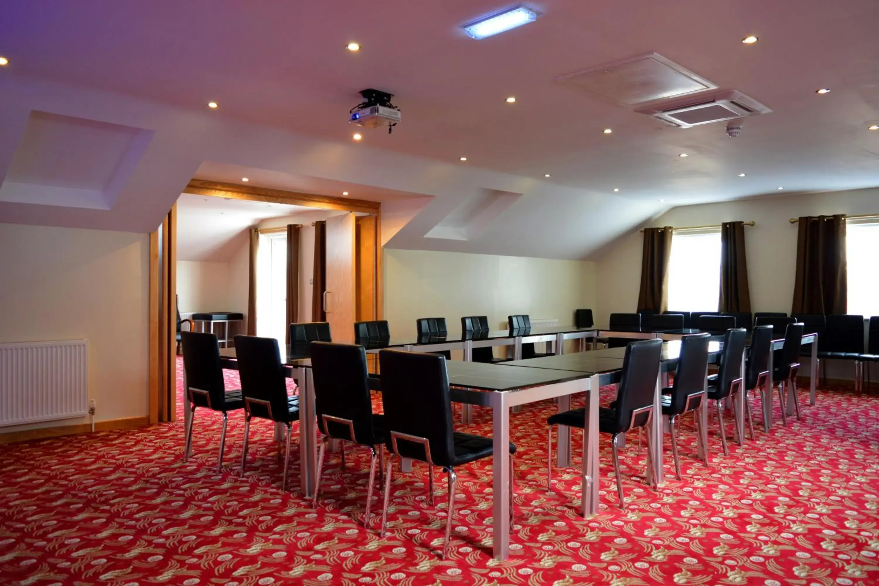 Meeting/conference room, Business Area/Conference Room in Cambridge Hotel