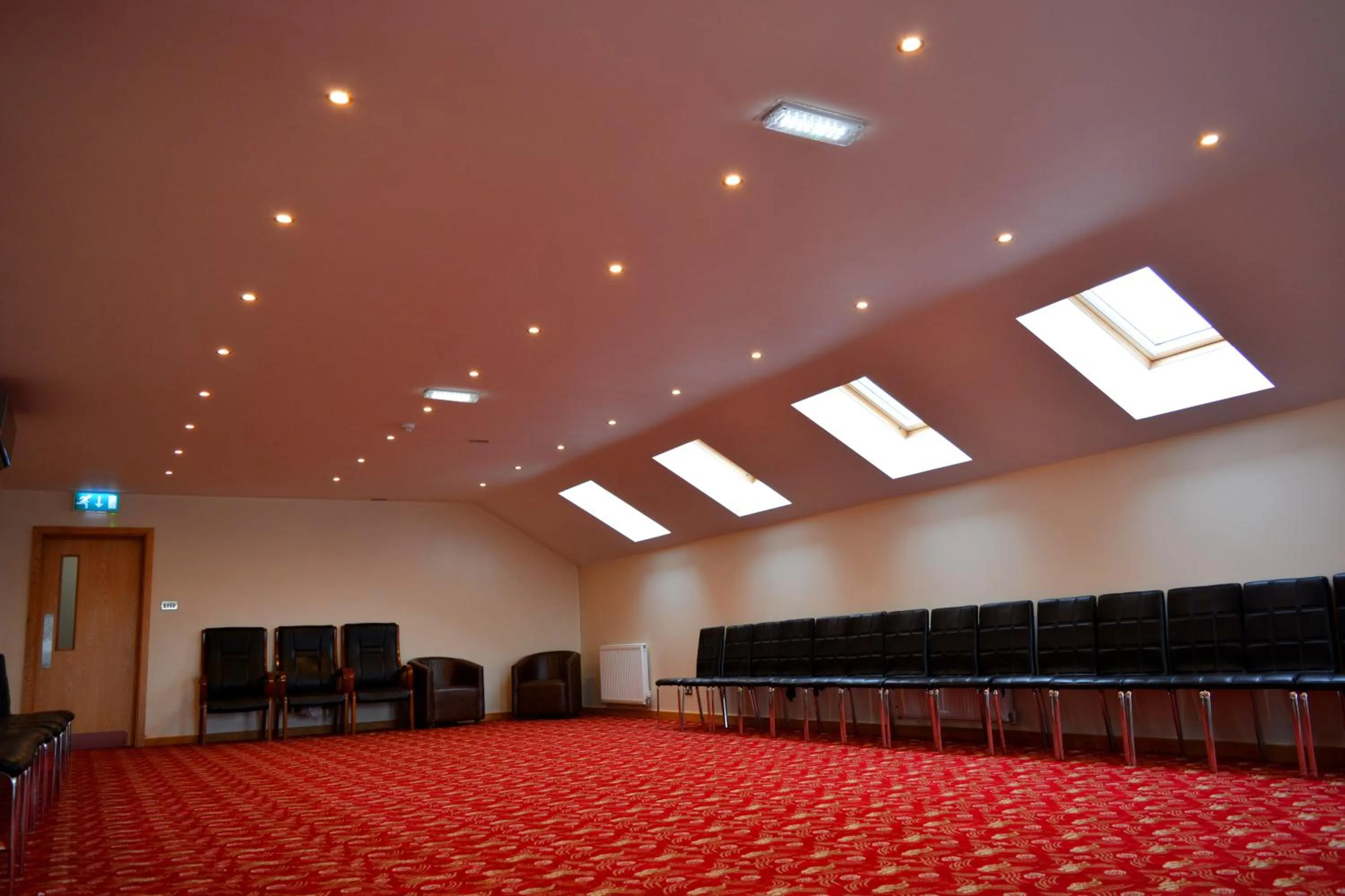 Seating area in Cambridge Hotel