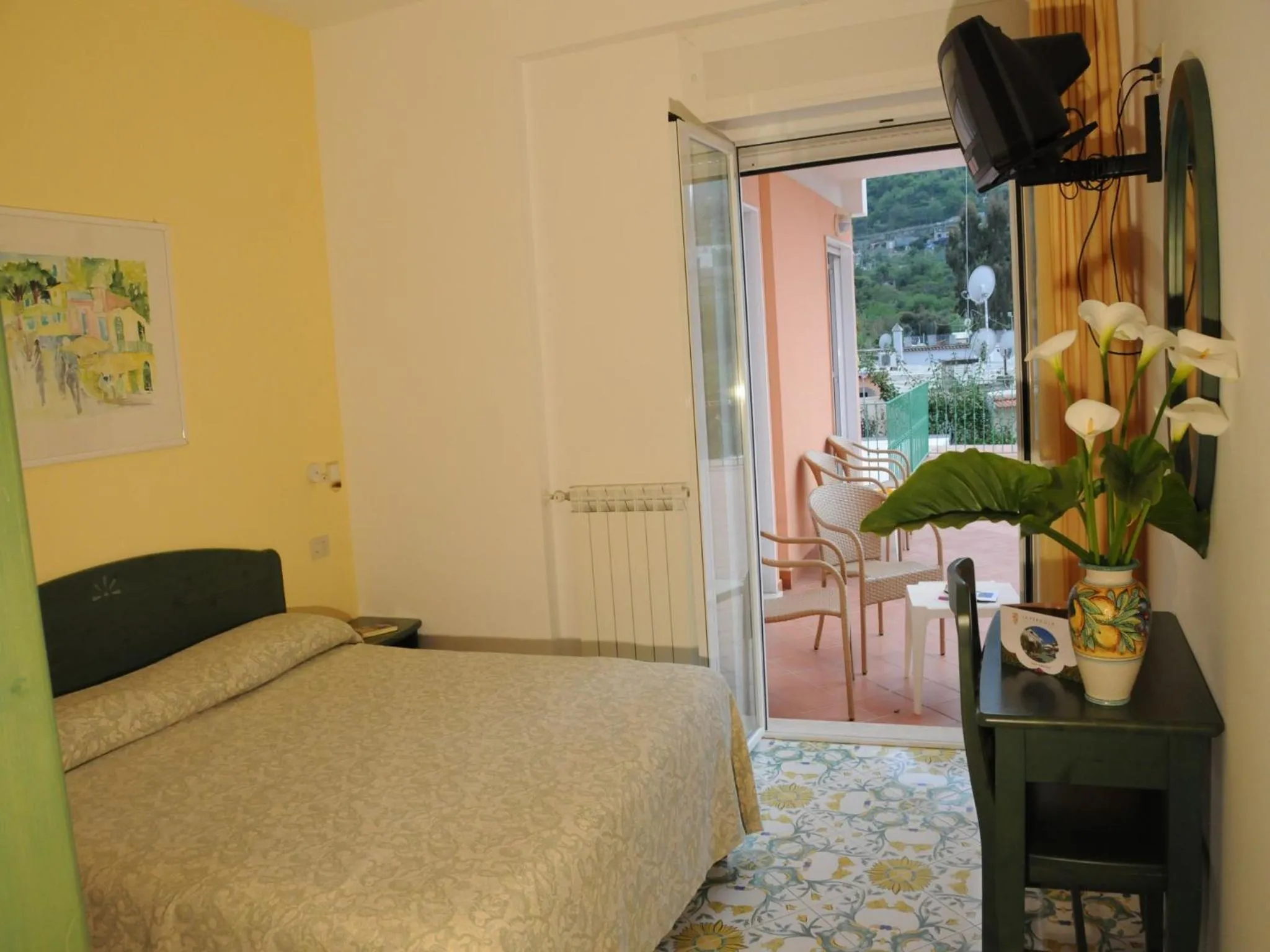 Balcony/Terrace, Bed in Resort Terme La Pergola