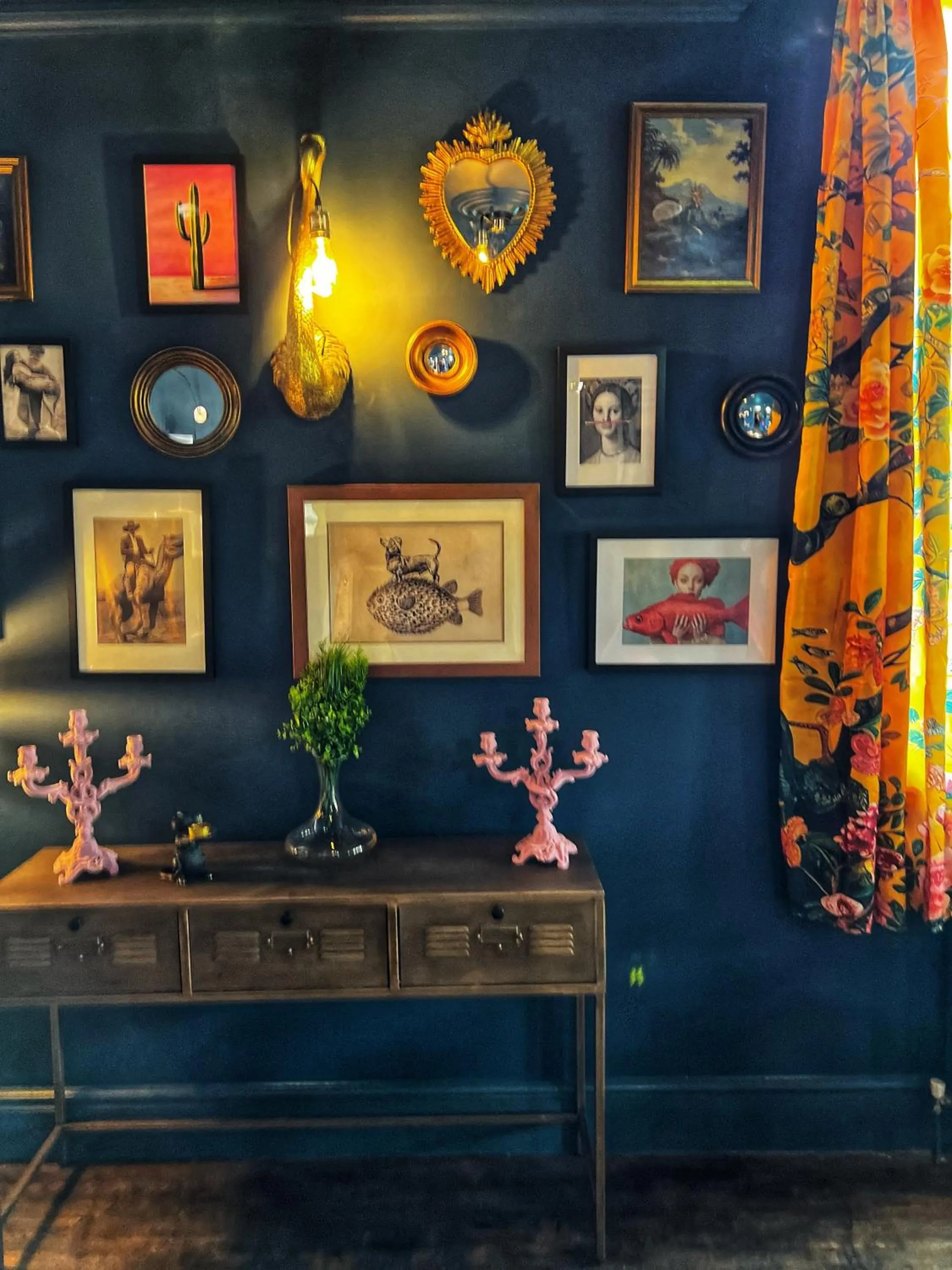 Dining area in The Buxted Inn