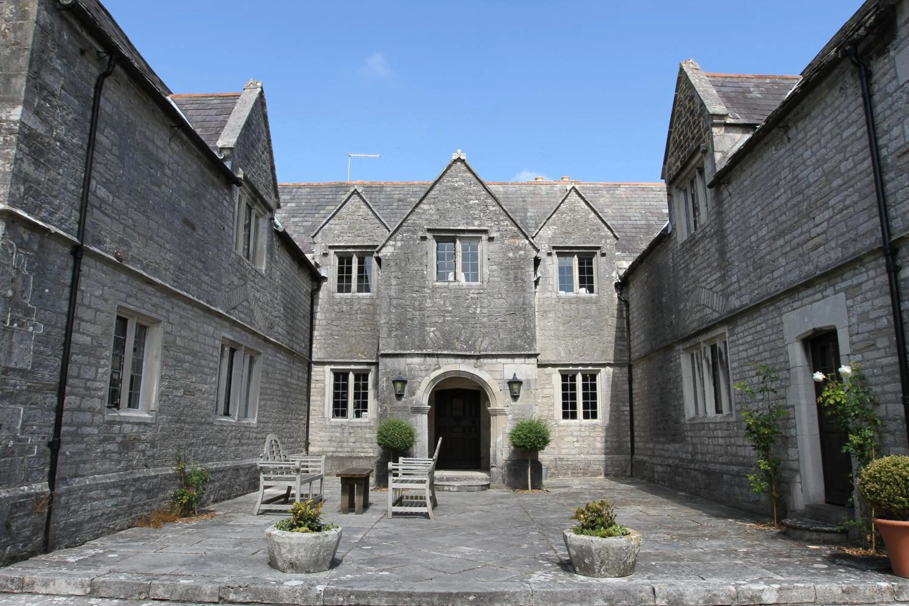 Property building in Mortons Manor