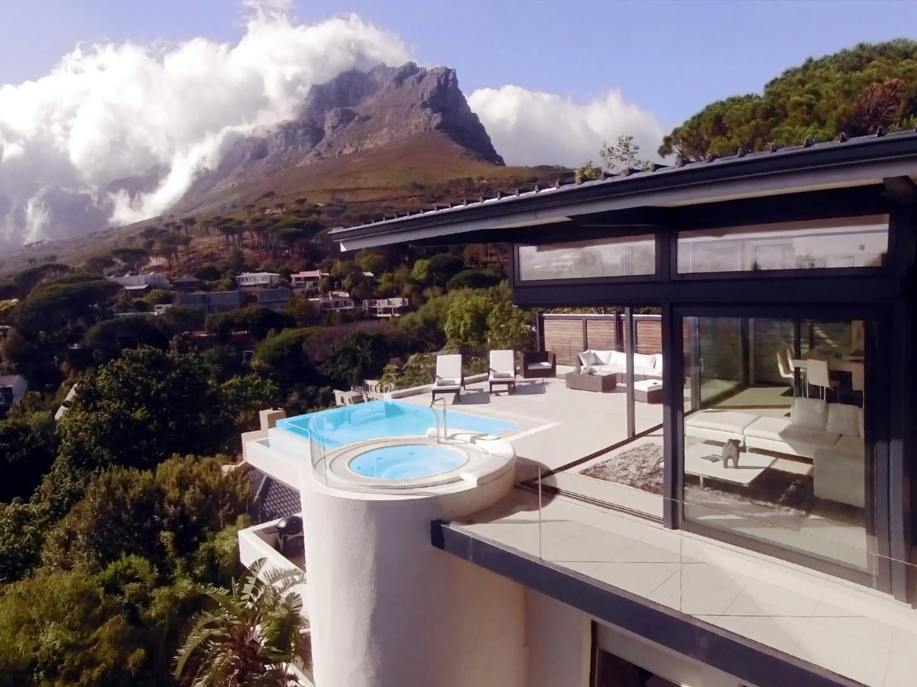 129 on Kloof Nek Apartments 129 on Kloof Nek Apartments