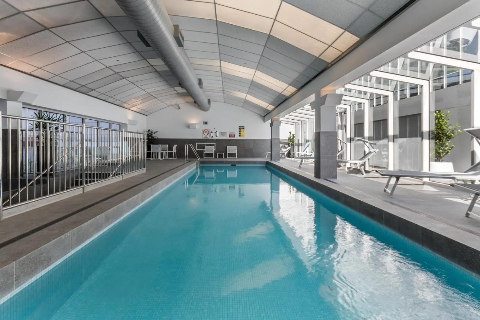 Clarion Suites Gateway