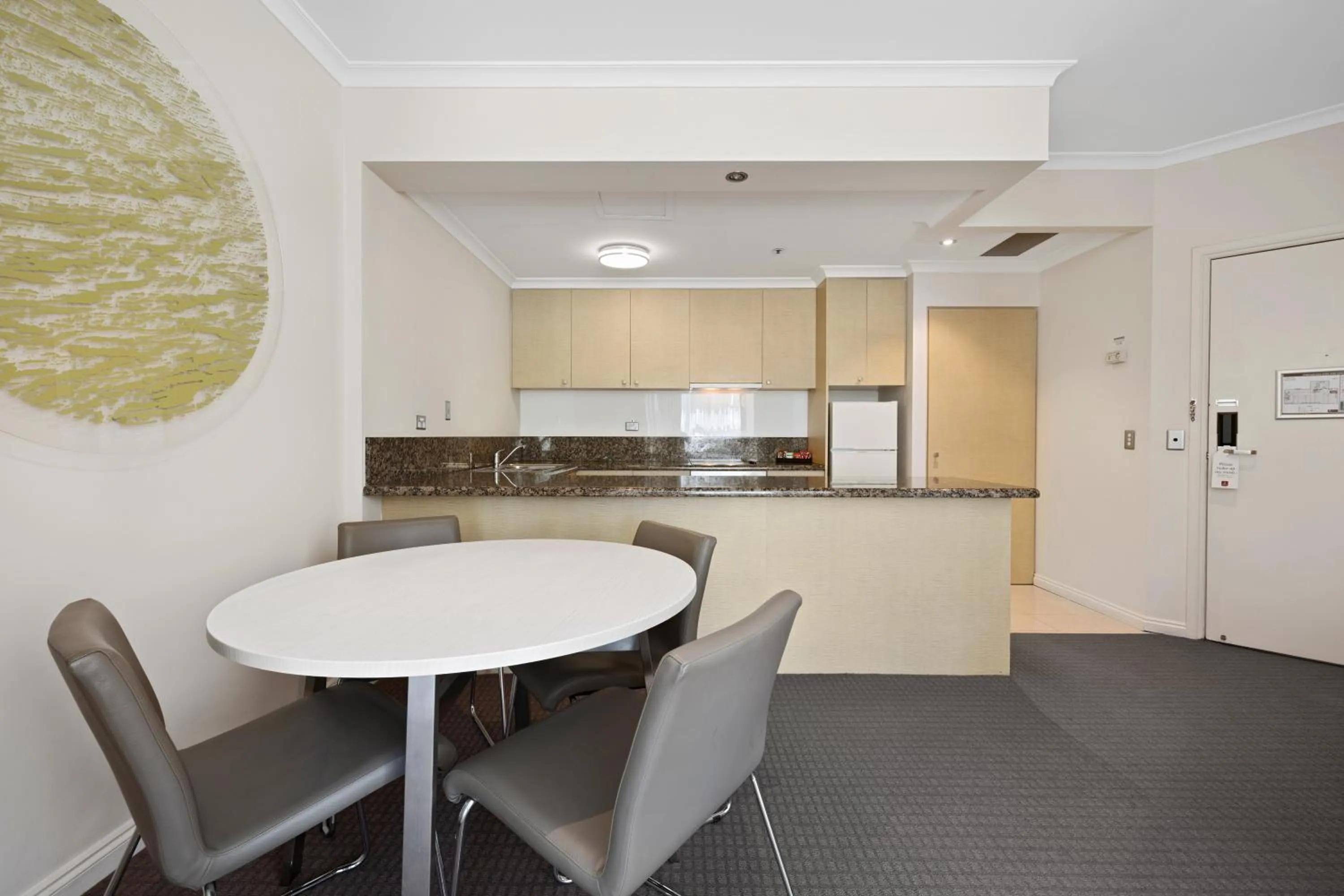 Clarion Suites Gateway