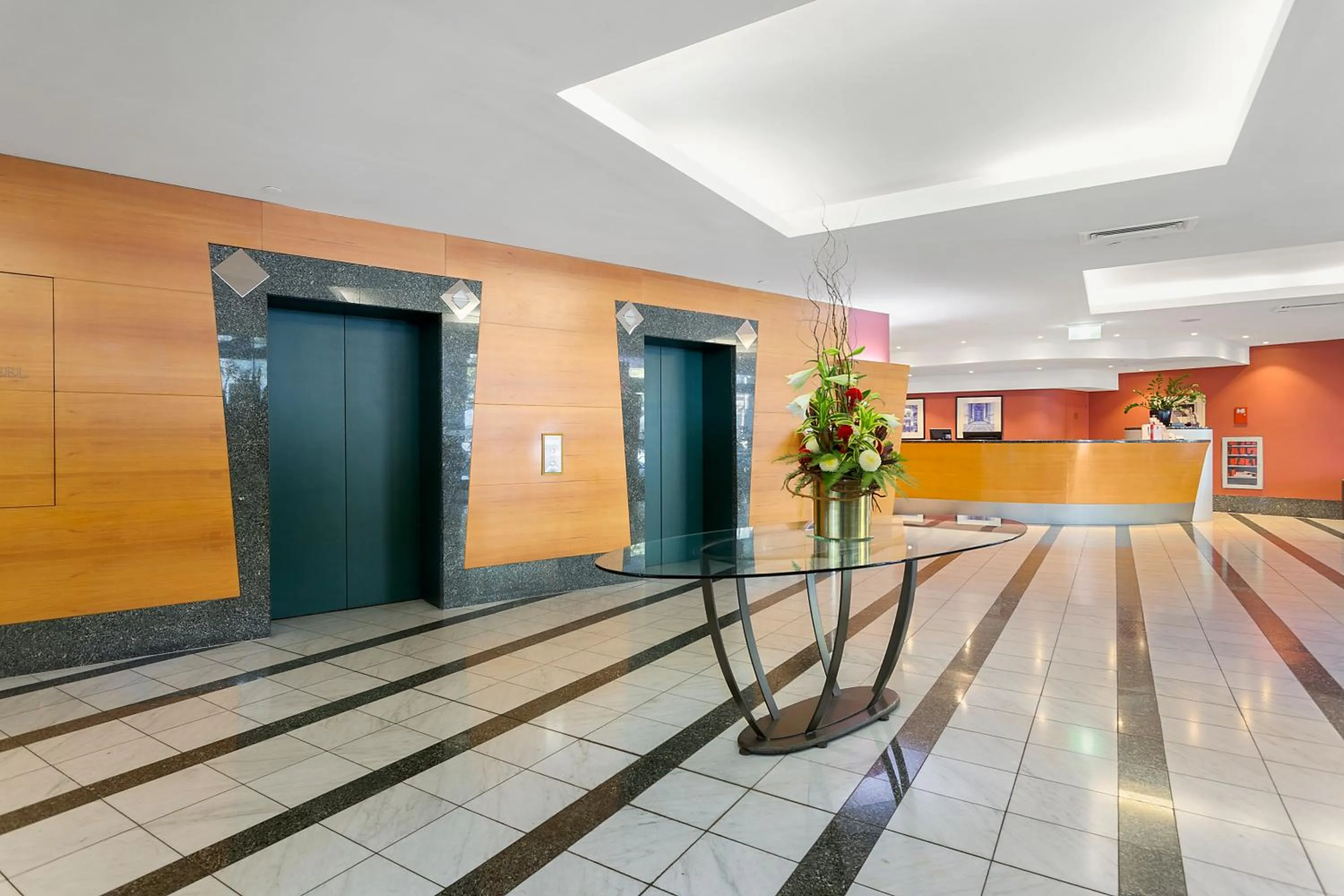 Clarion Suites Gateway