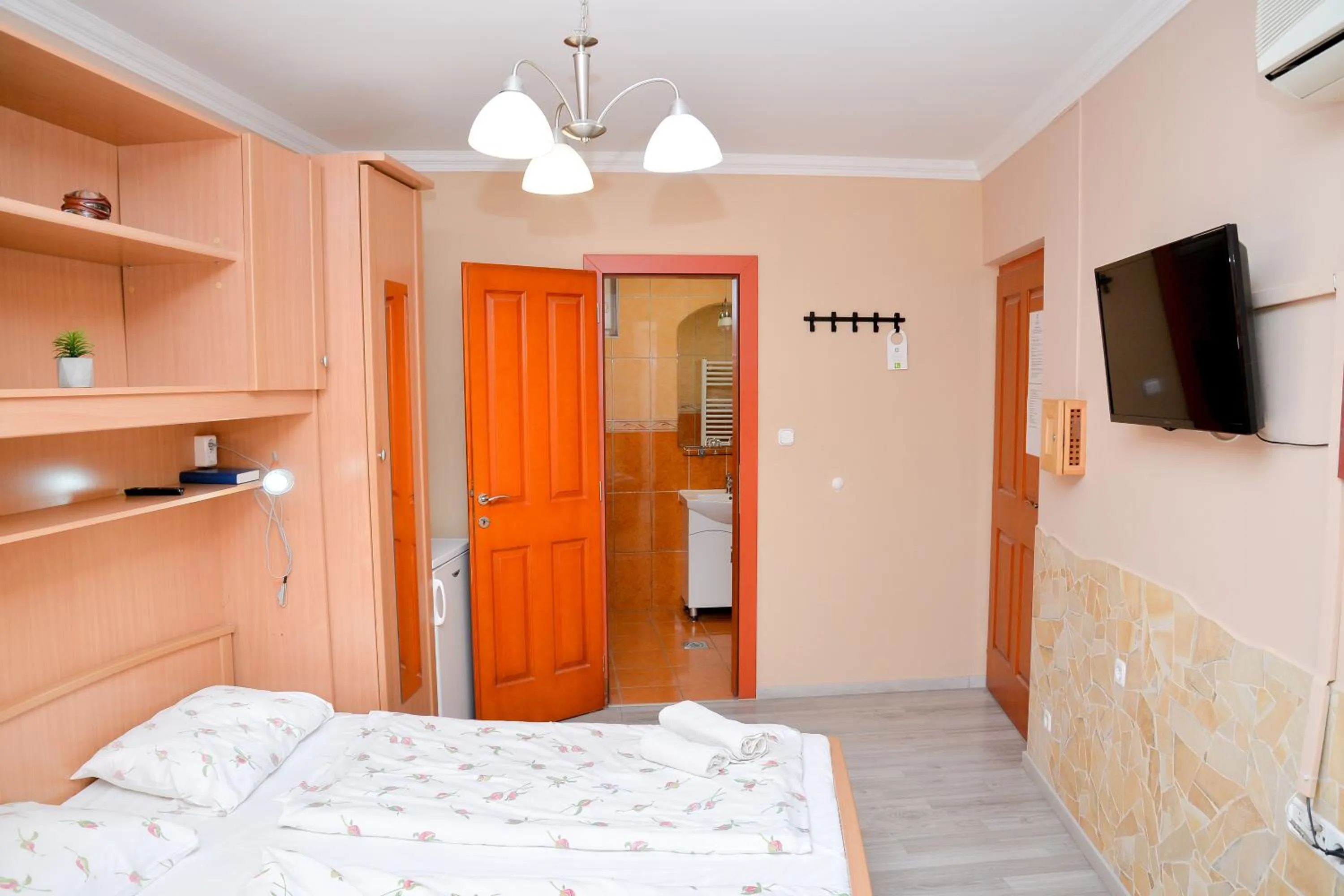 Bed in Major Panzió és Étterem