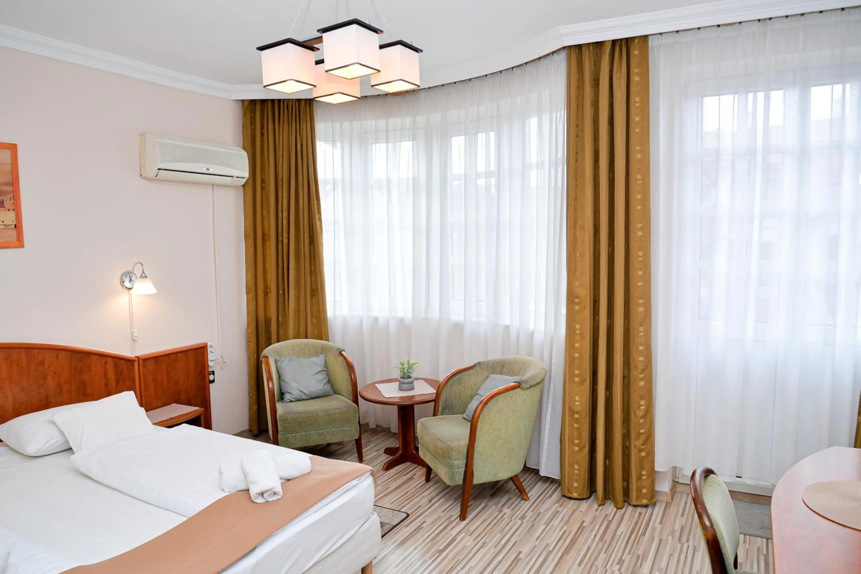 Bed in Major Panzió és Étterem