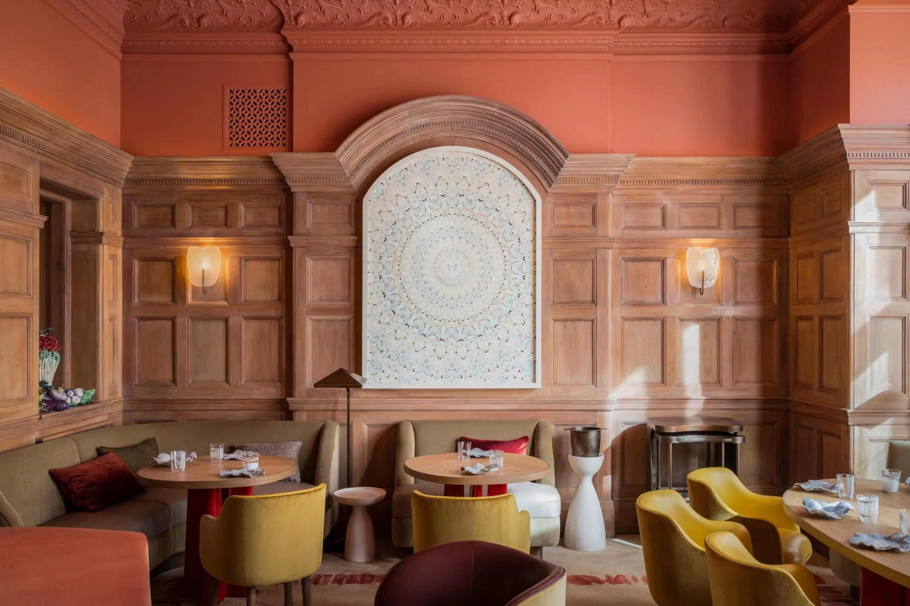 Restaurant/places to eat in The Connaught, Maybourne