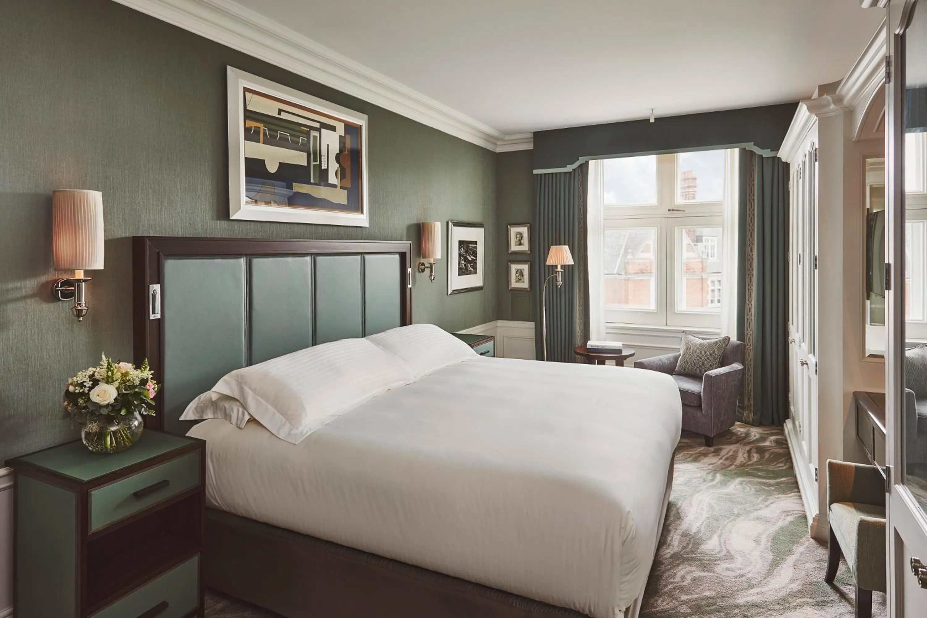 Bedroom, Bed in The Connaught, Maybourne