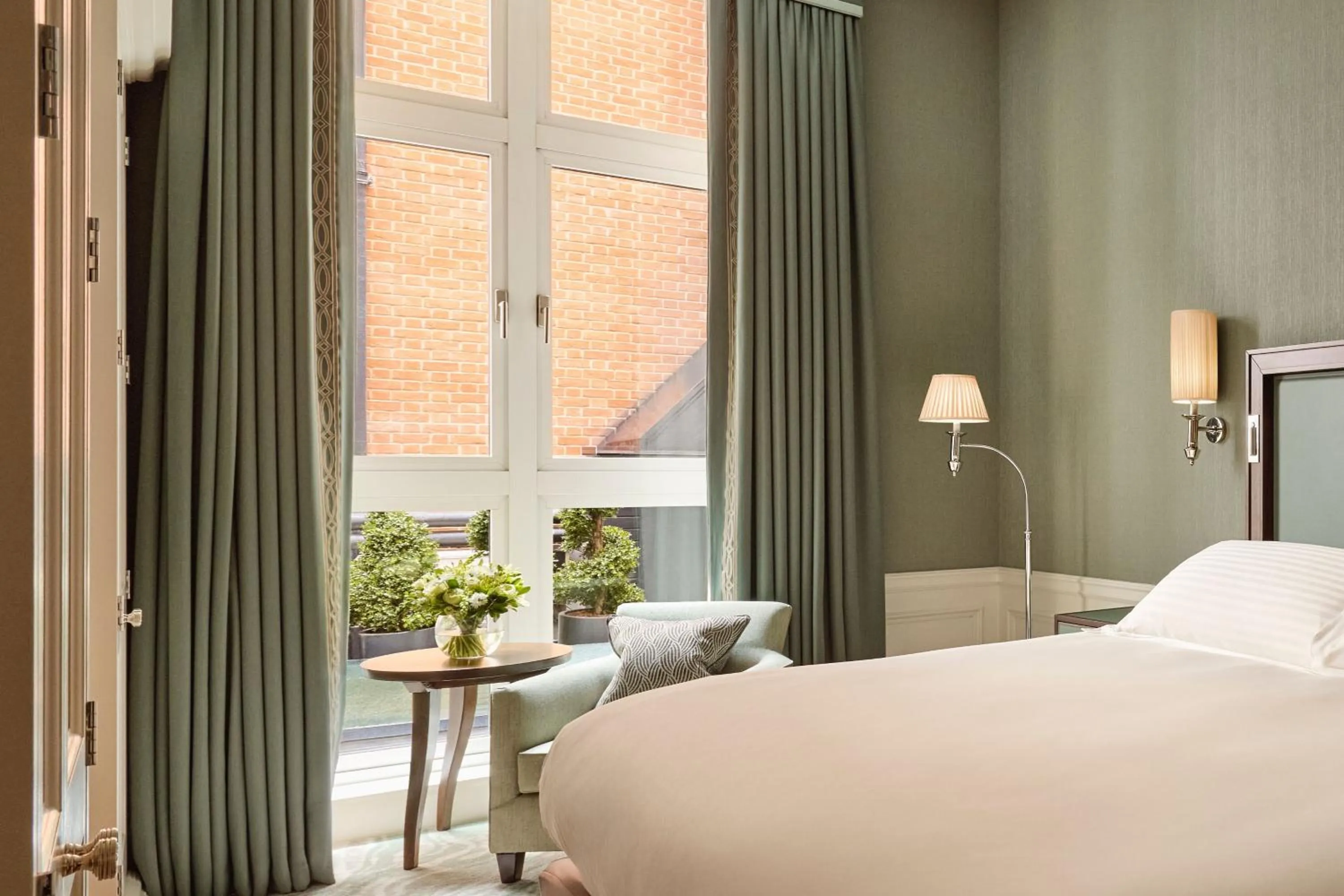 View (from property/room), Bed in The Connaught, Maybourne