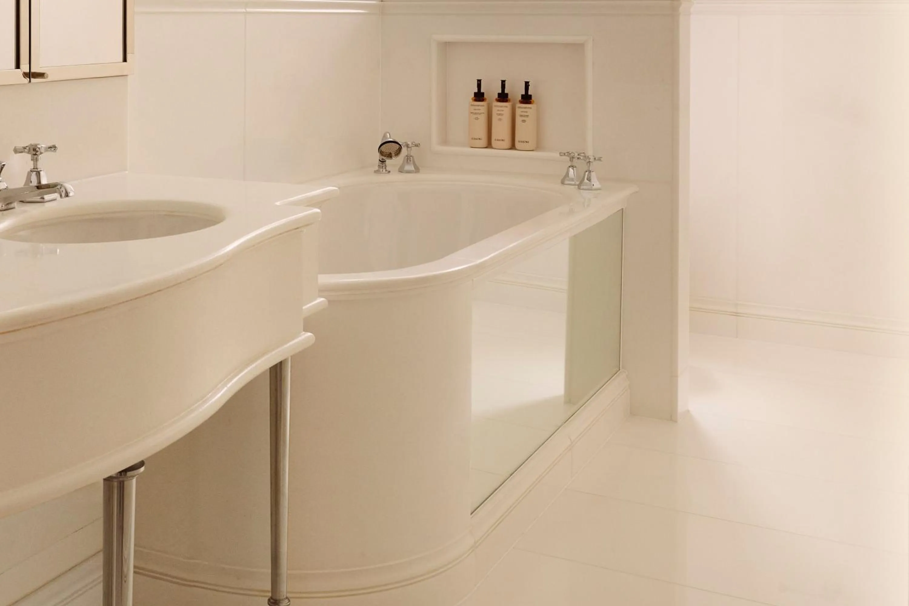 Bathroom in The Connaught, Maybourne