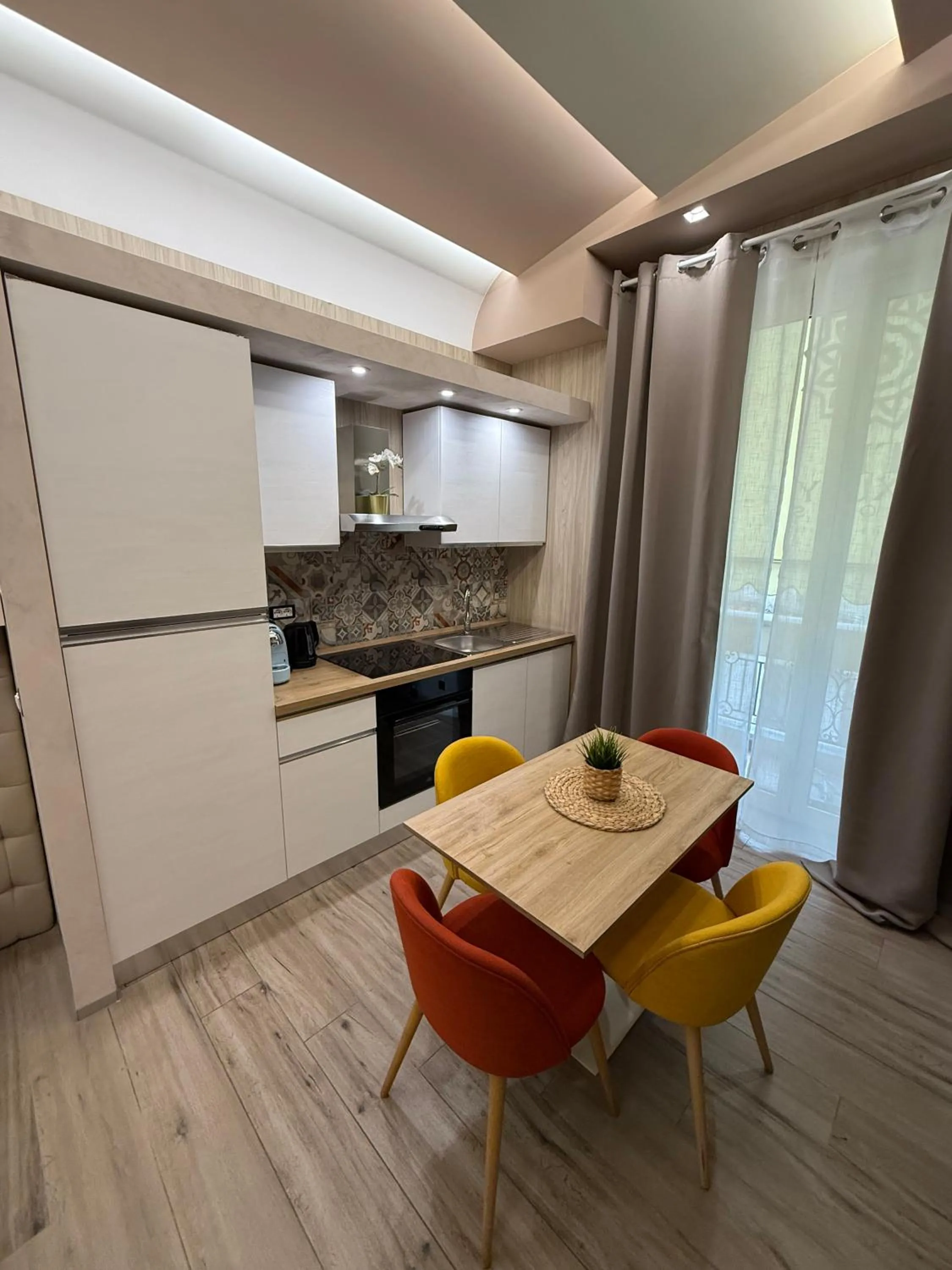Th Luxury Rooms & Apartment