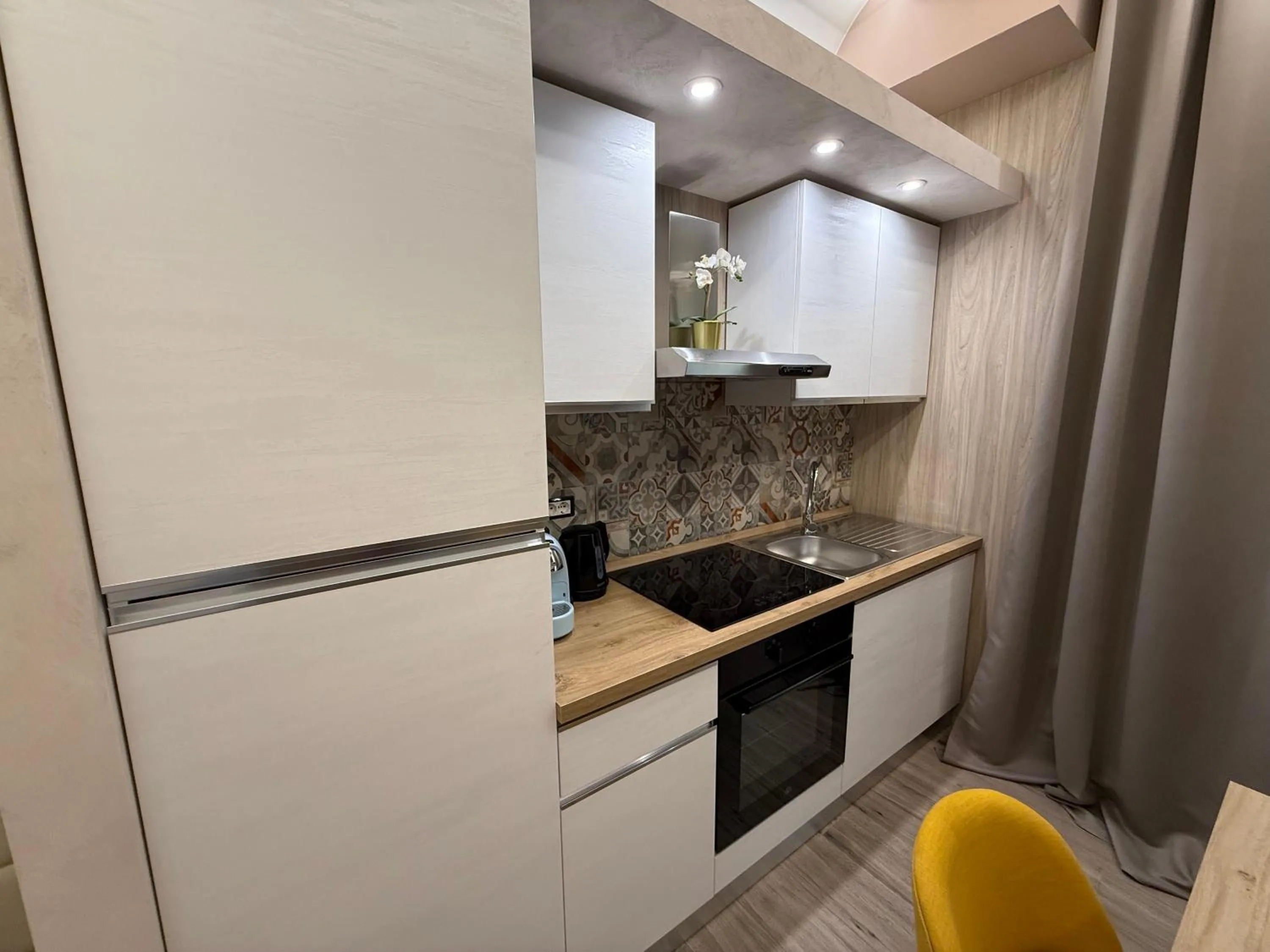 Kitchen or kitchenette in Th Luxury Rooms & Apartment