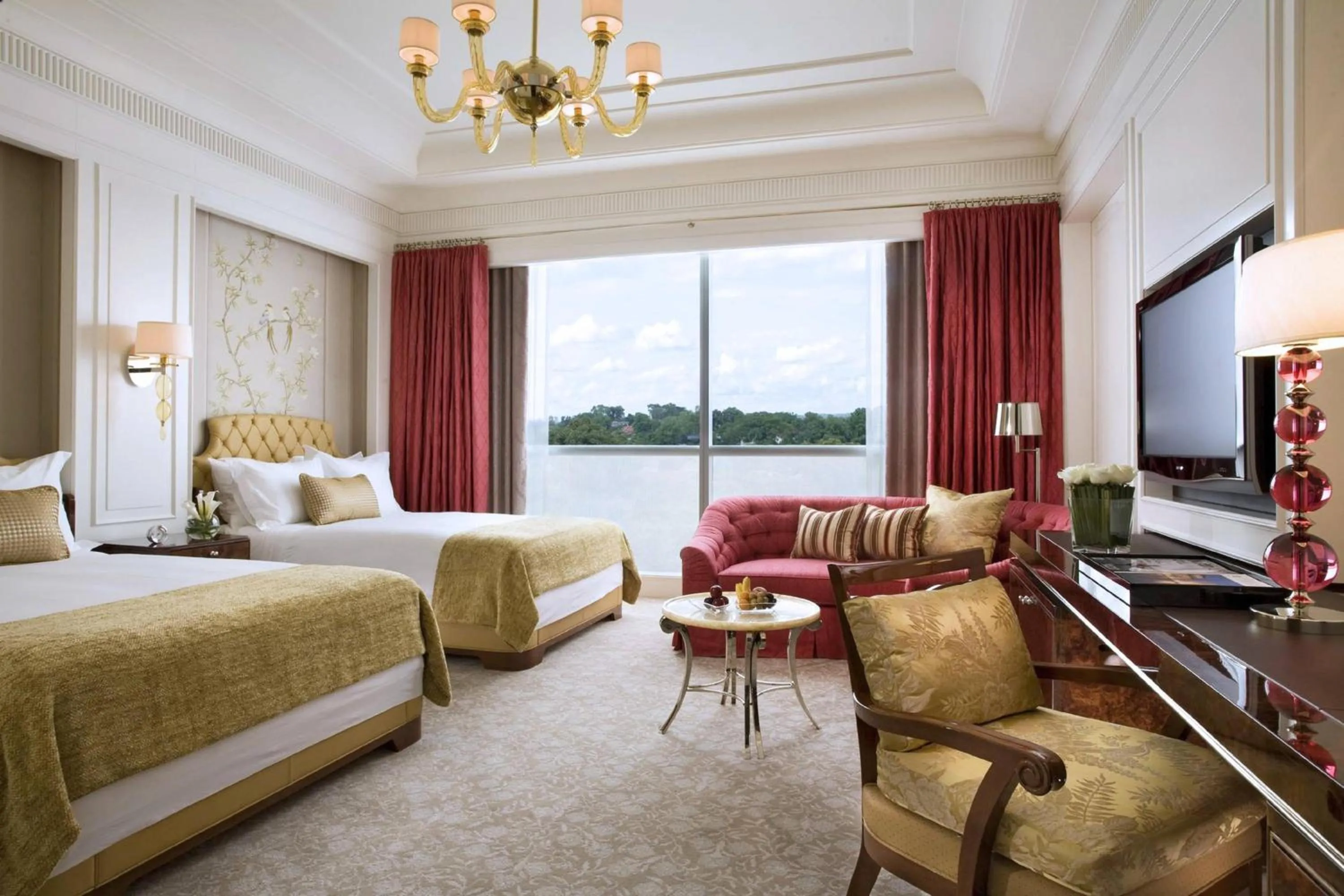 Guest Room, 2 Double Beds, Botanical Garden View in The St. Regis Singapore