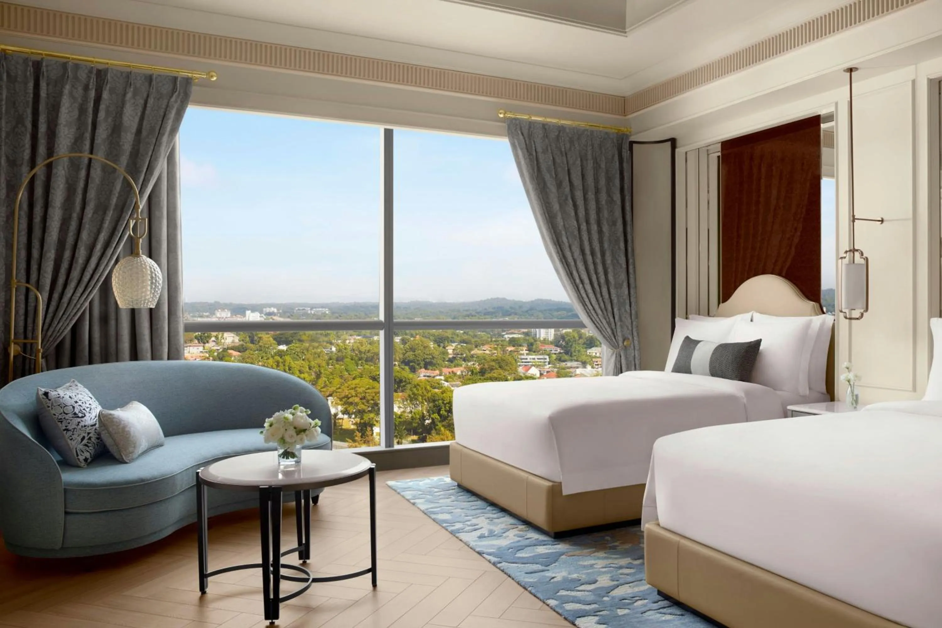 Bedroom, Bed in The St Regis Singapore