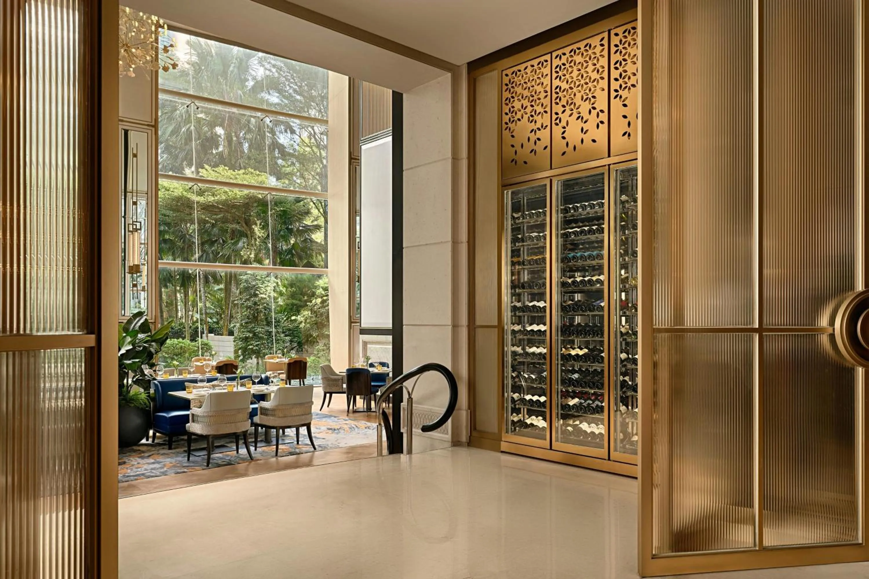 Restaurant/places to eat in The St Regis Singapore