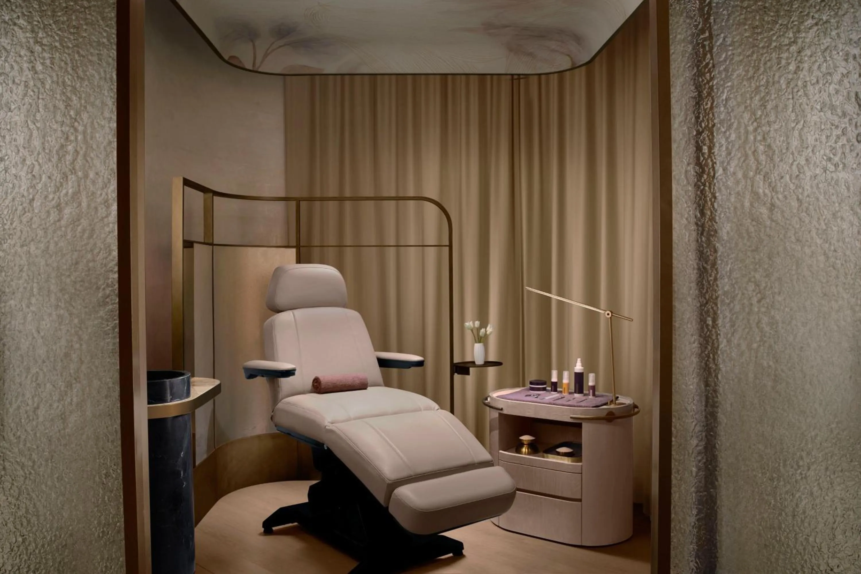 Spa and wellness centre/facilities in The St Regis Singapore