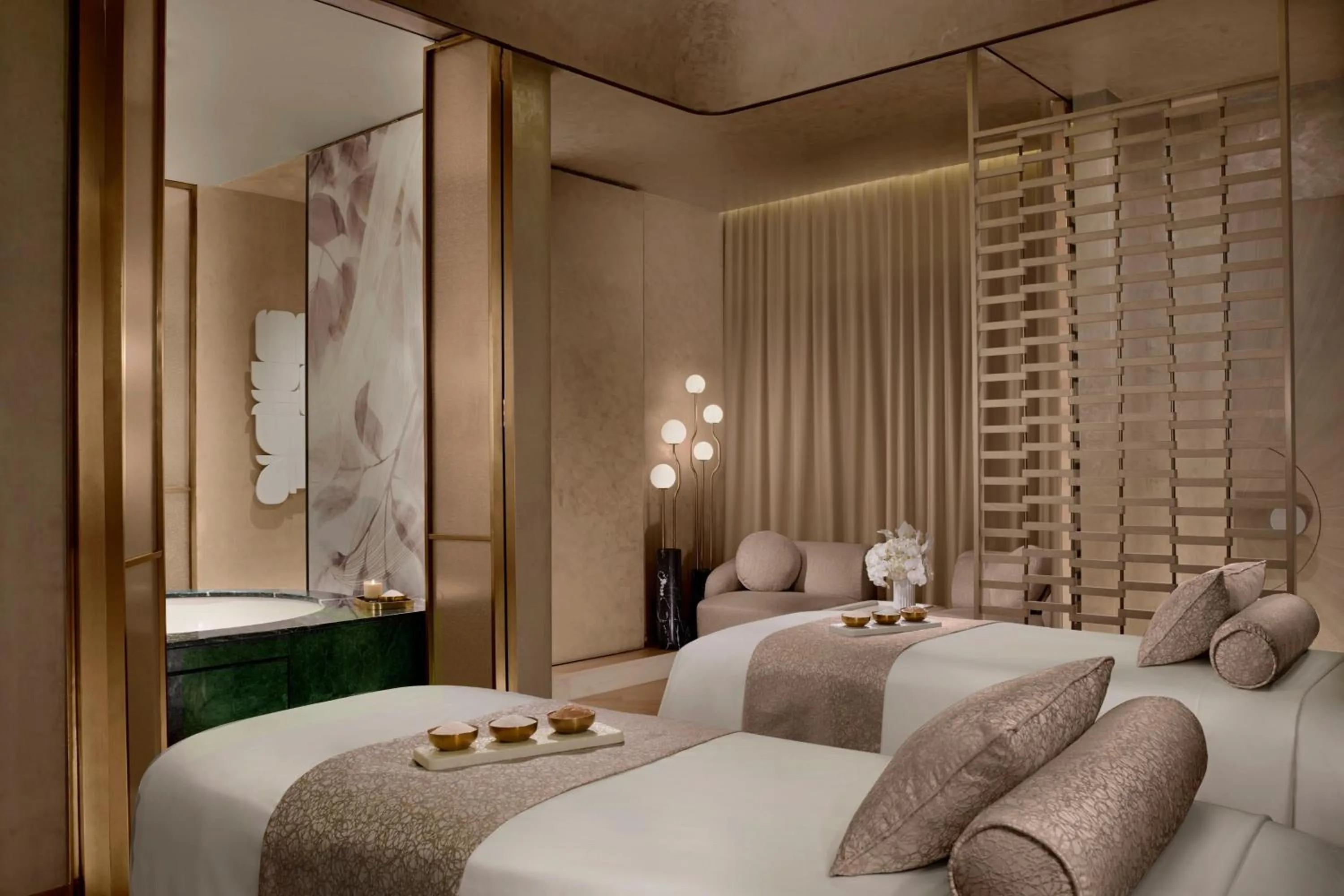 Spa and wellness centre/facilities, Bed in The St Regis Singapore