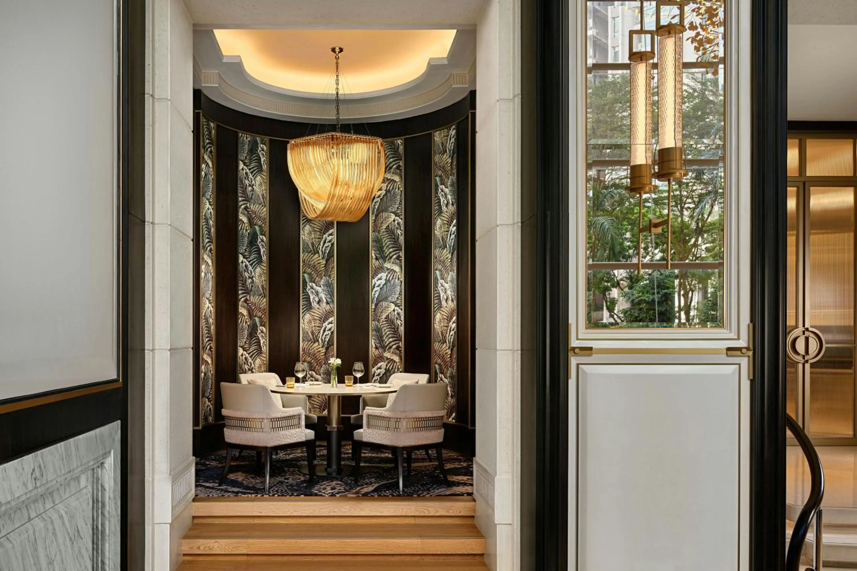 Restaurant/places to eat in The St Regis Singapore