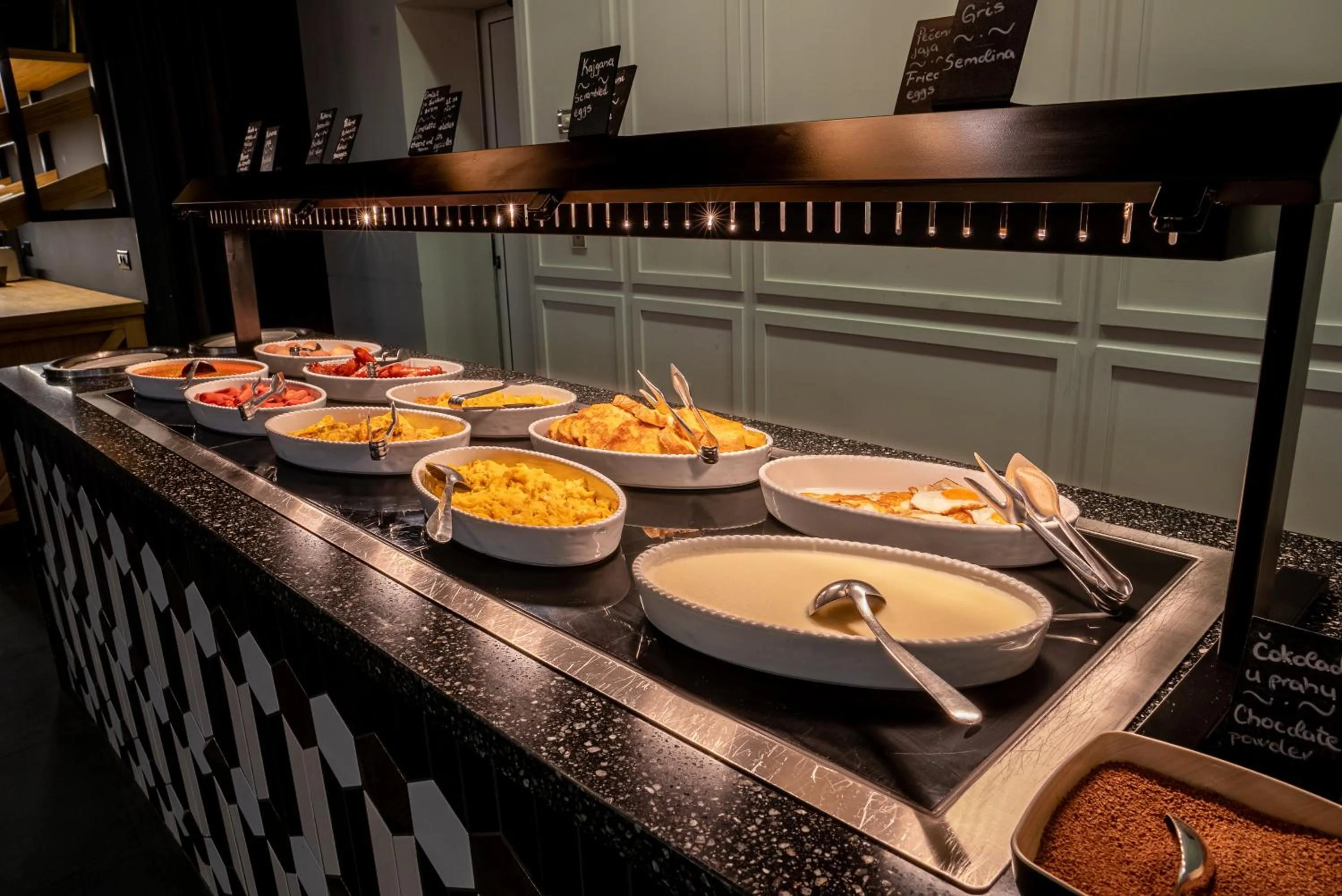 Buffet breakfast in Hotel Trakošćan