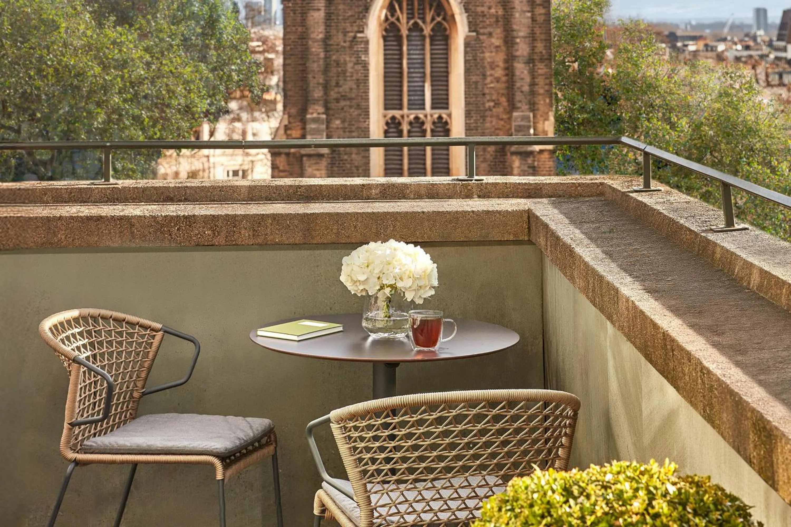 Photo of the whole room in The Berkeley, Maybourne