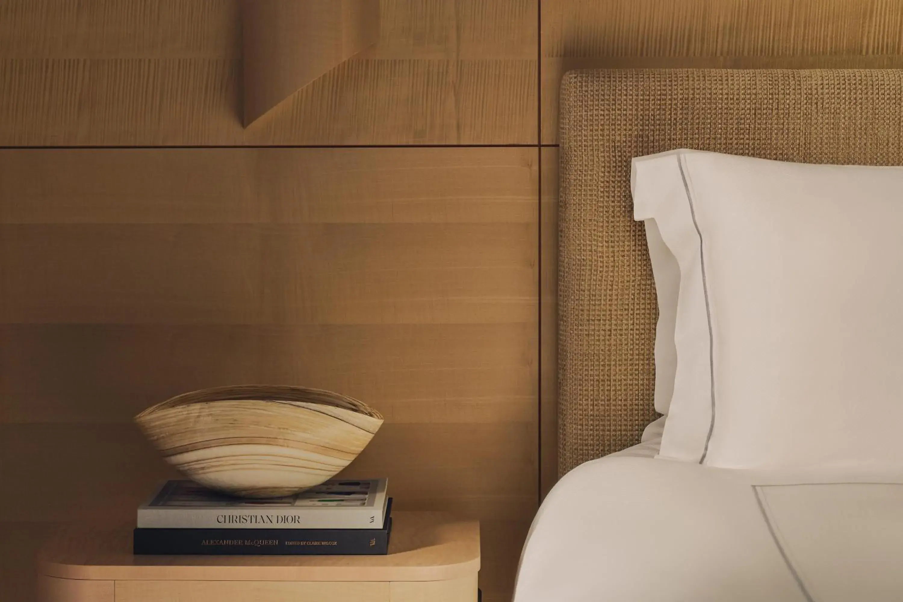 Property building, Bed in The Berkeley, Maybourne Property building, Bed in The Berkeley, Maybourne