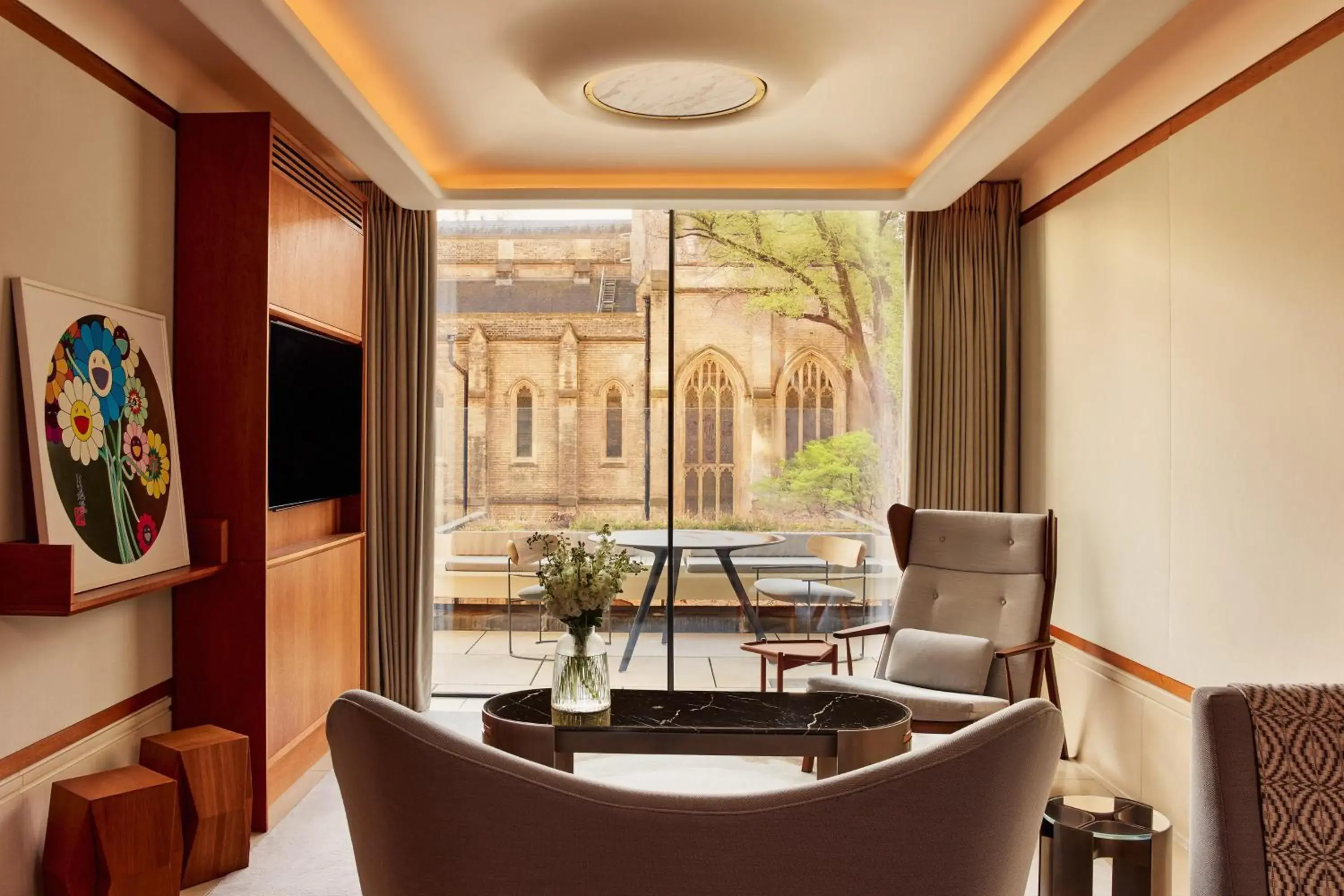 Photo of the whole room in The Berkeley, Maybourne Photo of the whole room in The Berkeley, Maybourne