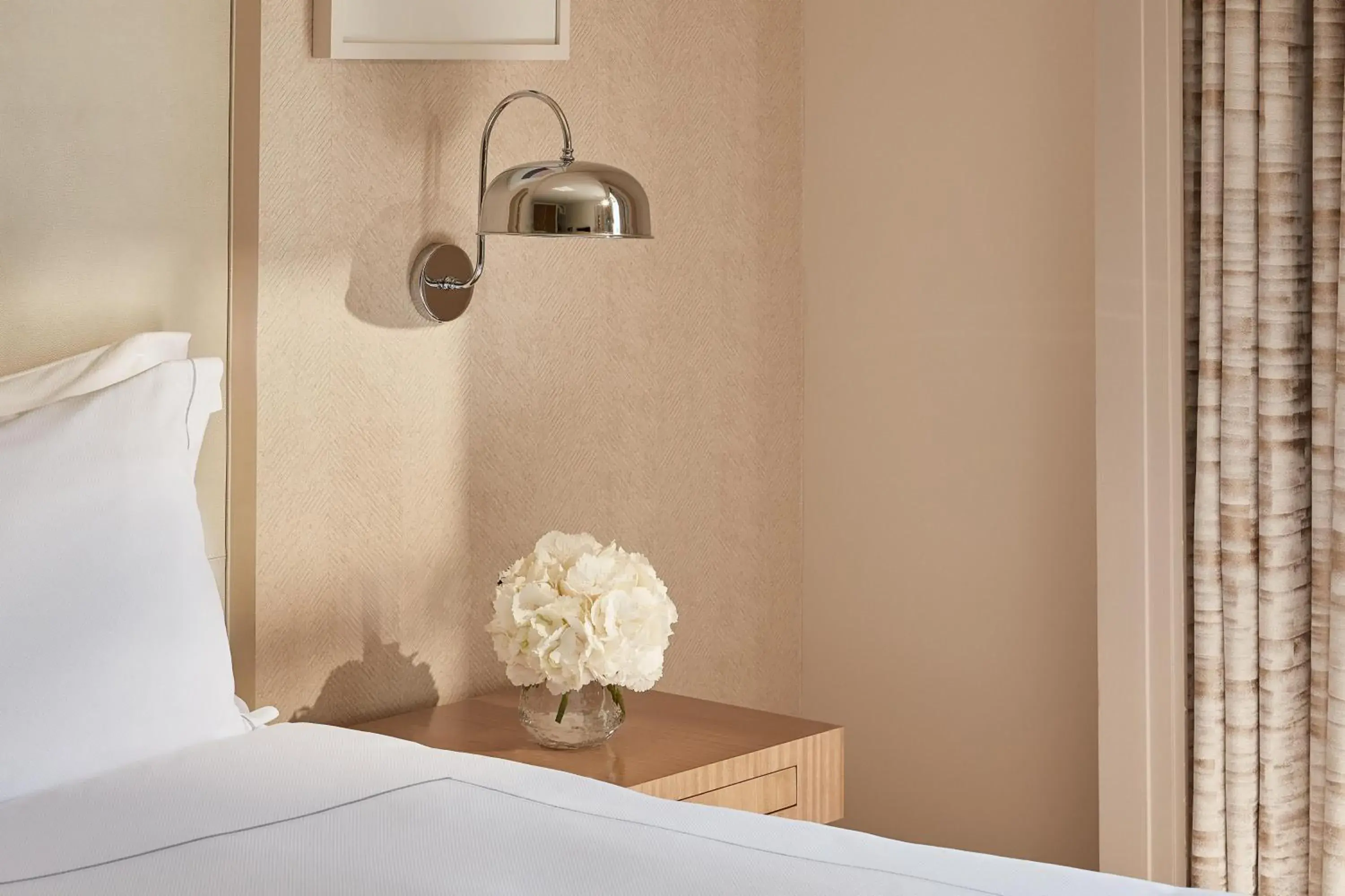 Bedroom, Bed in The Berkeley, Maybourne Bedroom, Bed in The Berkeley, Maybourne