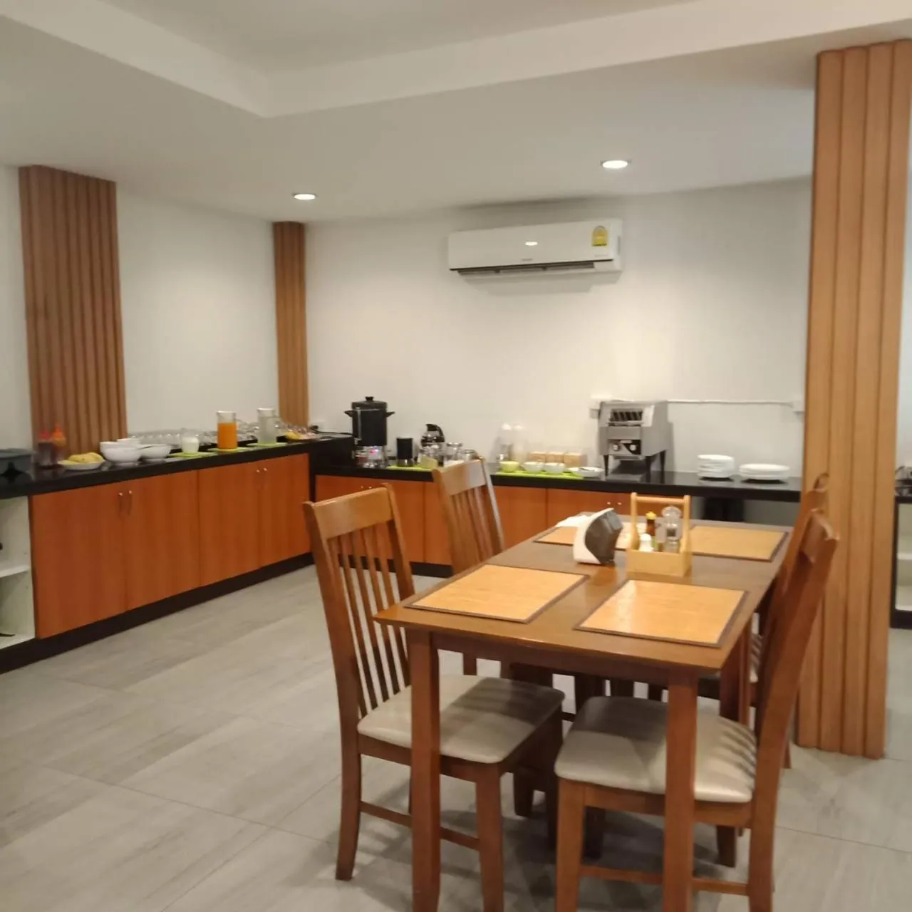 Coffee/tea facilities in Hotel De Wualai