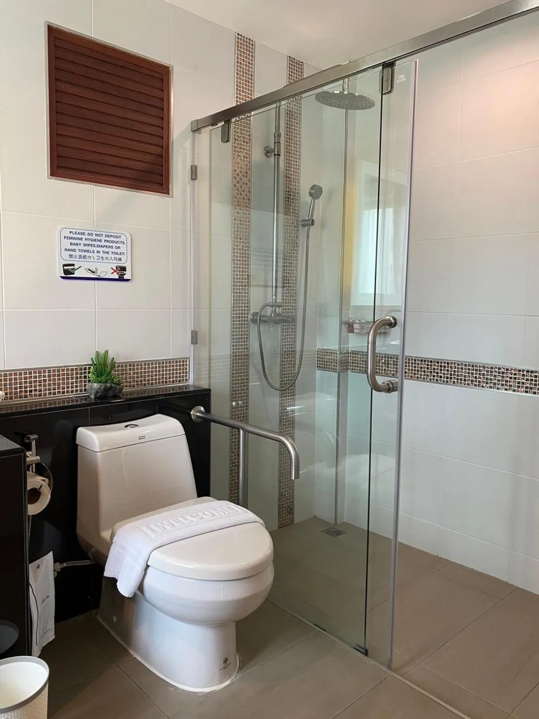 Toilet in Hotel De Wualai