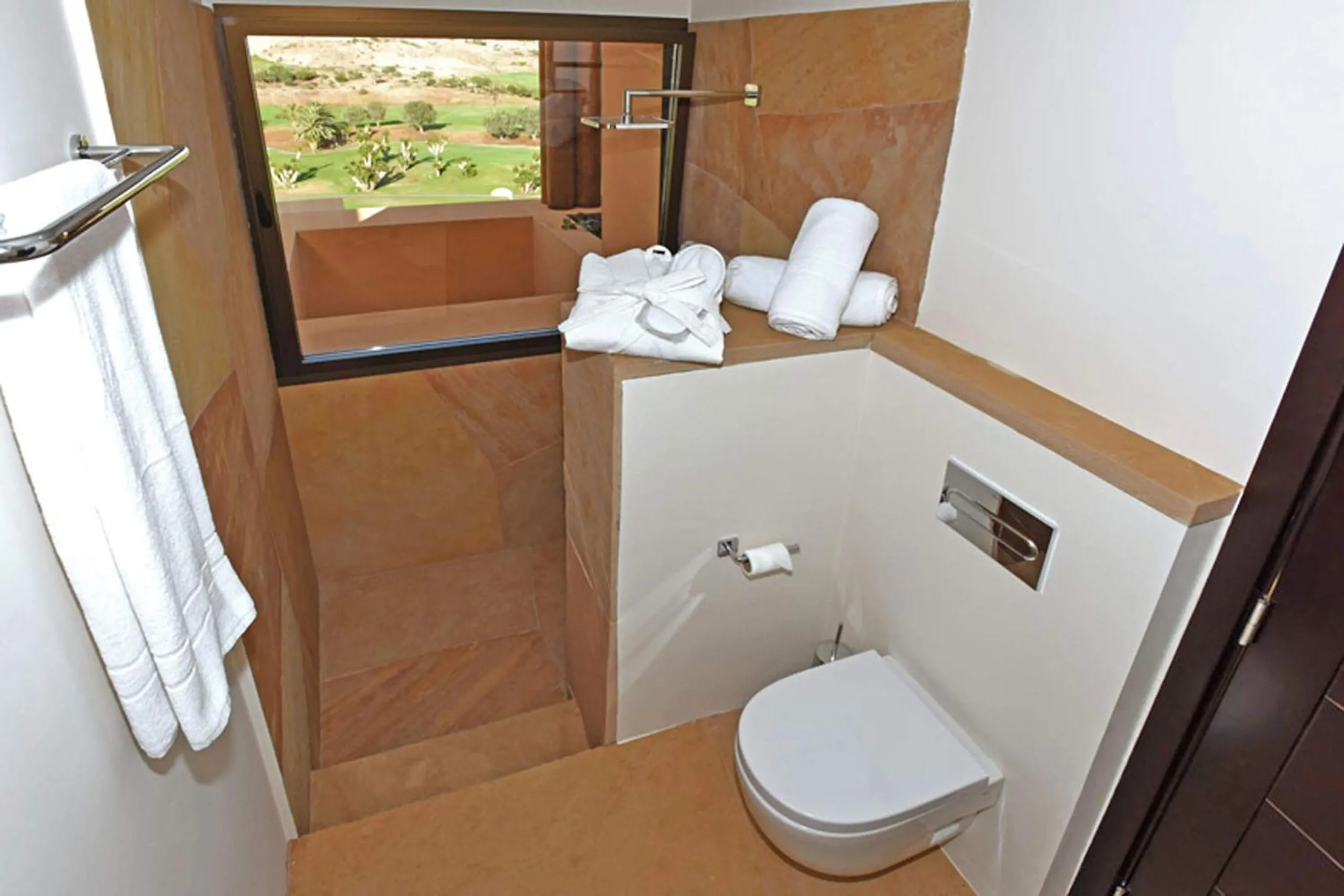 Bathroom in Salobre Moringa