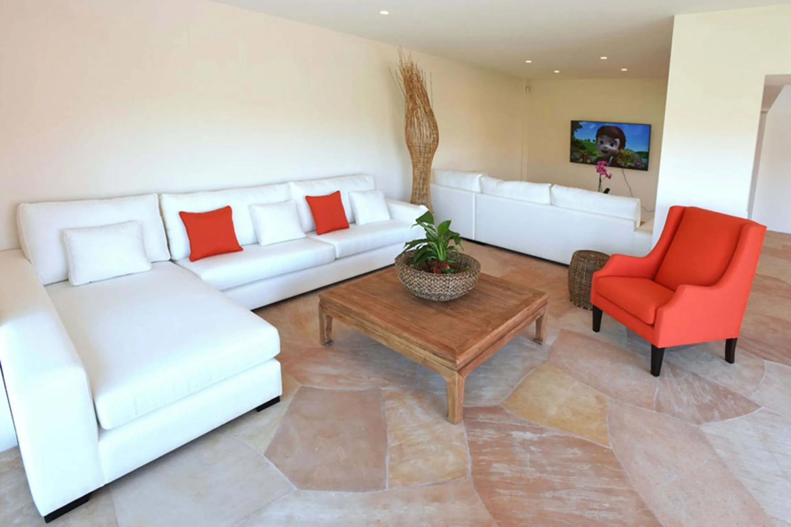 Communal lounge/ TV room in Salobre Moringa