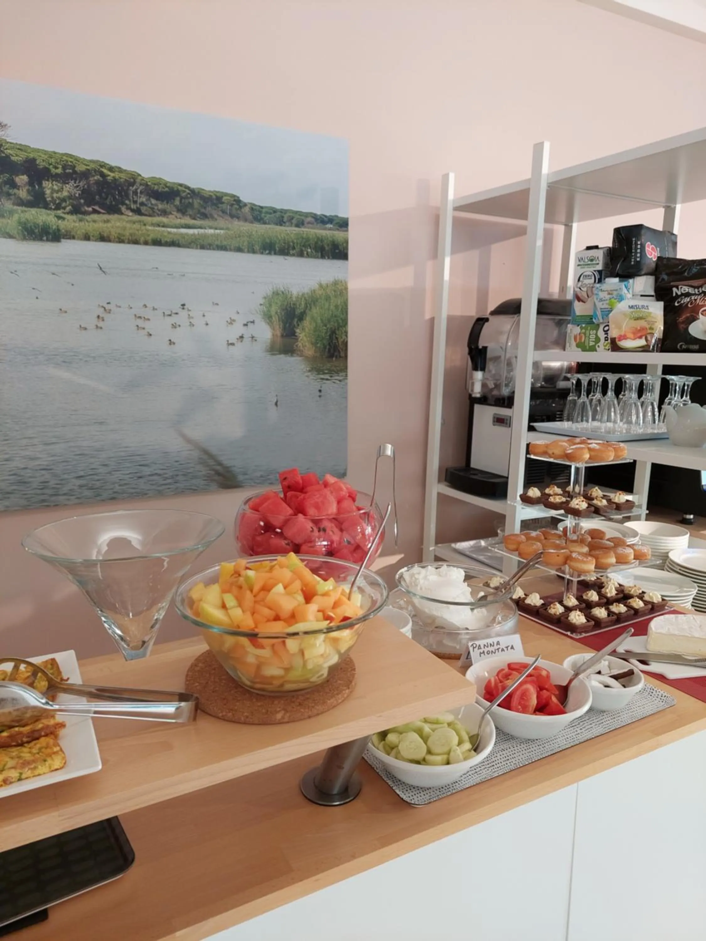 Food and drinks in Hotel Astor B&B