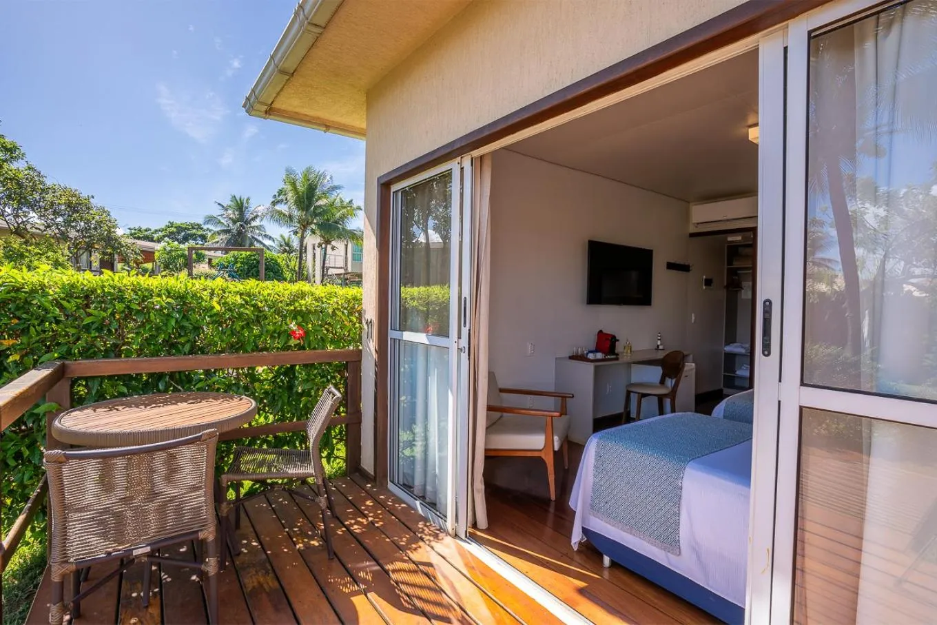 Balcony/Terrace, Bed in Pousada Lua Bela