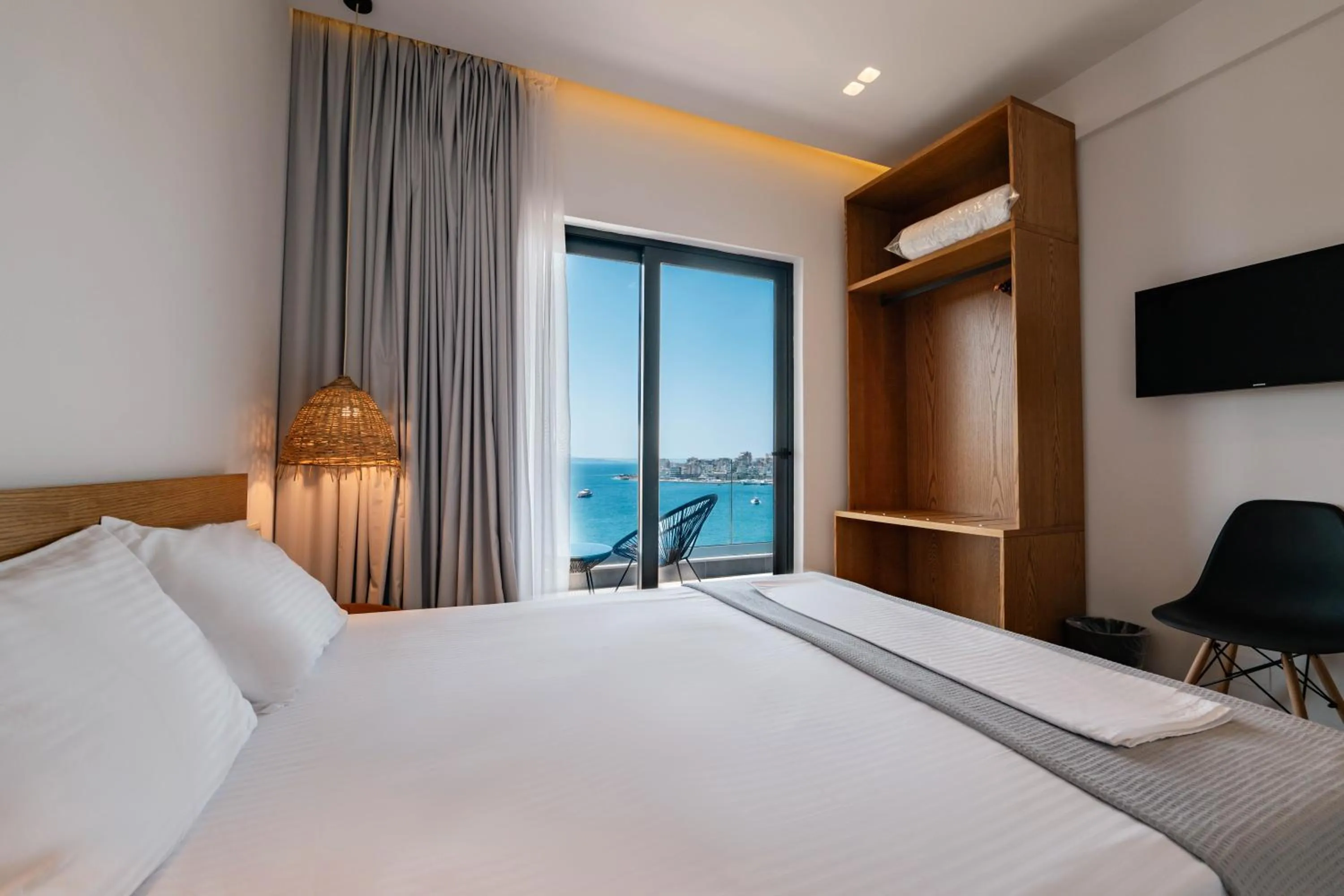 Bed in Kanes Bohemian Boutique Hotel