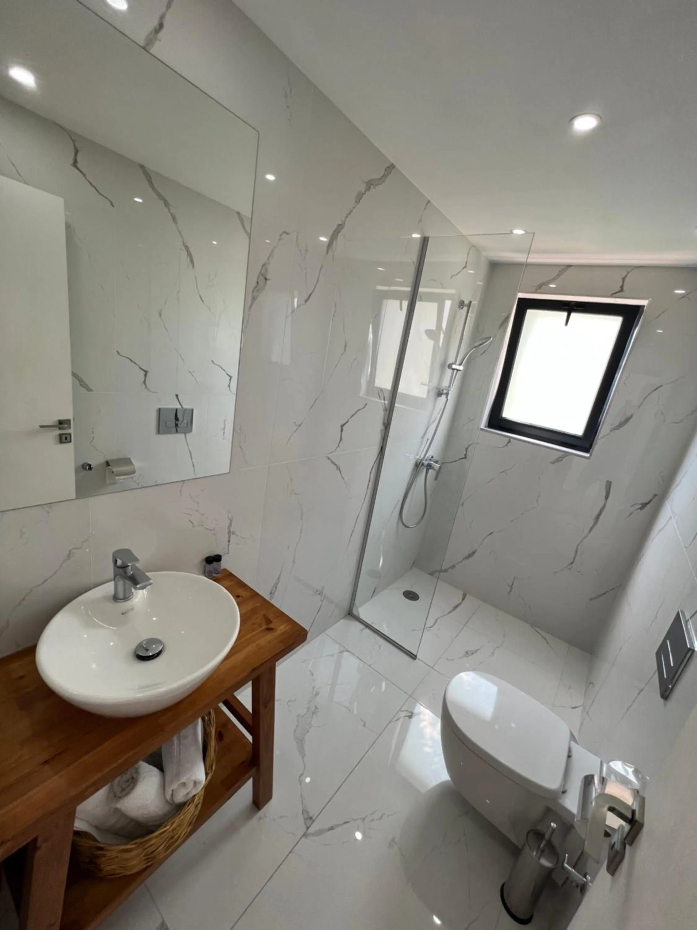 Shower in Kanes Bohemian Boutique Hotel